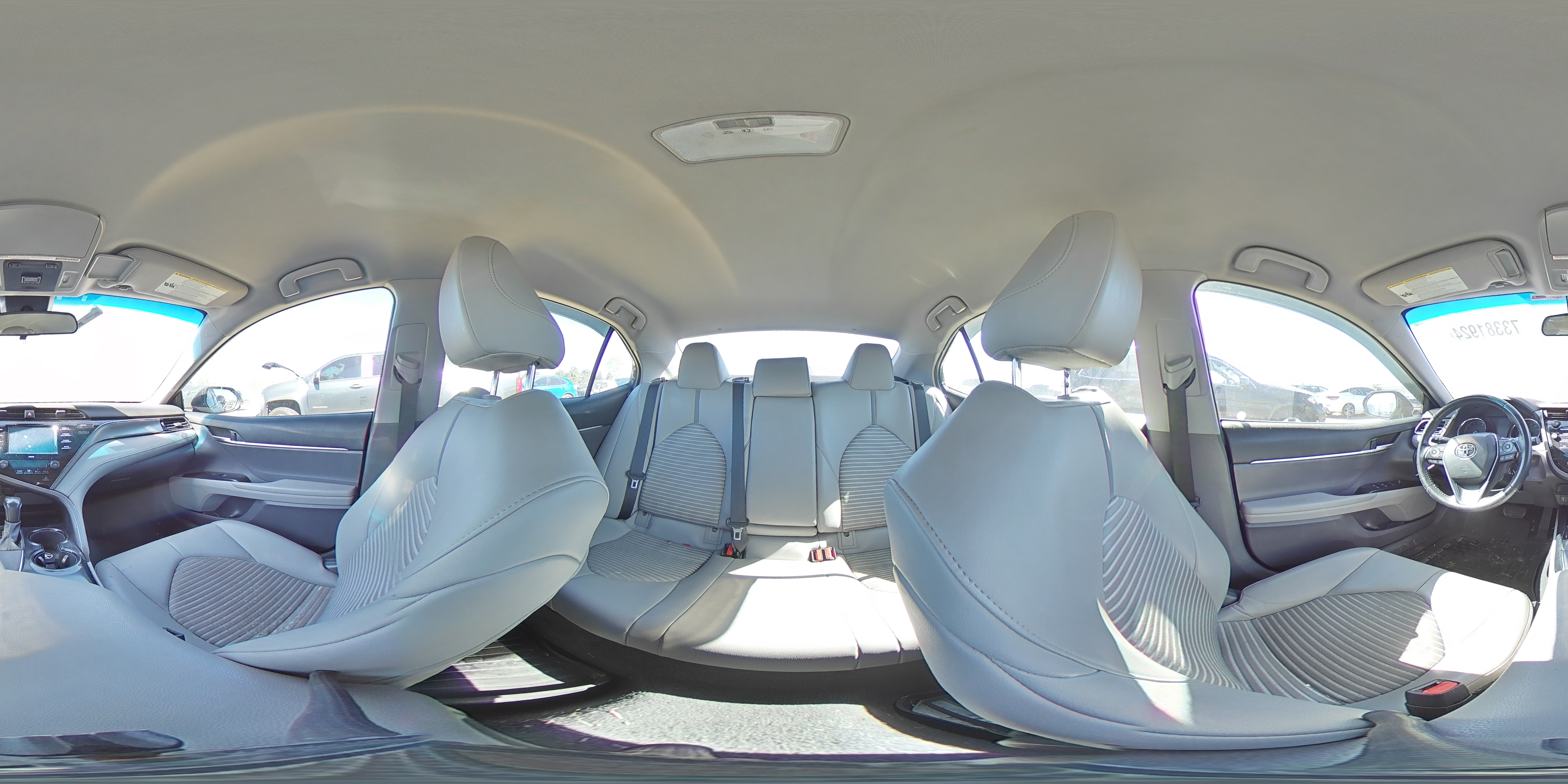 2020 Toyota Camry - Image 14