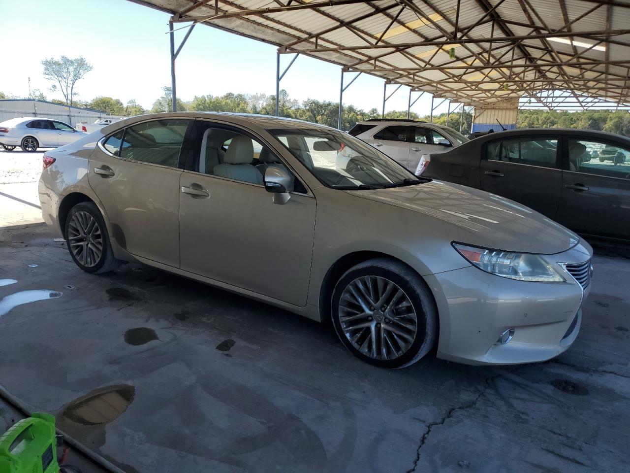 2013 Lexus ES - Image 4