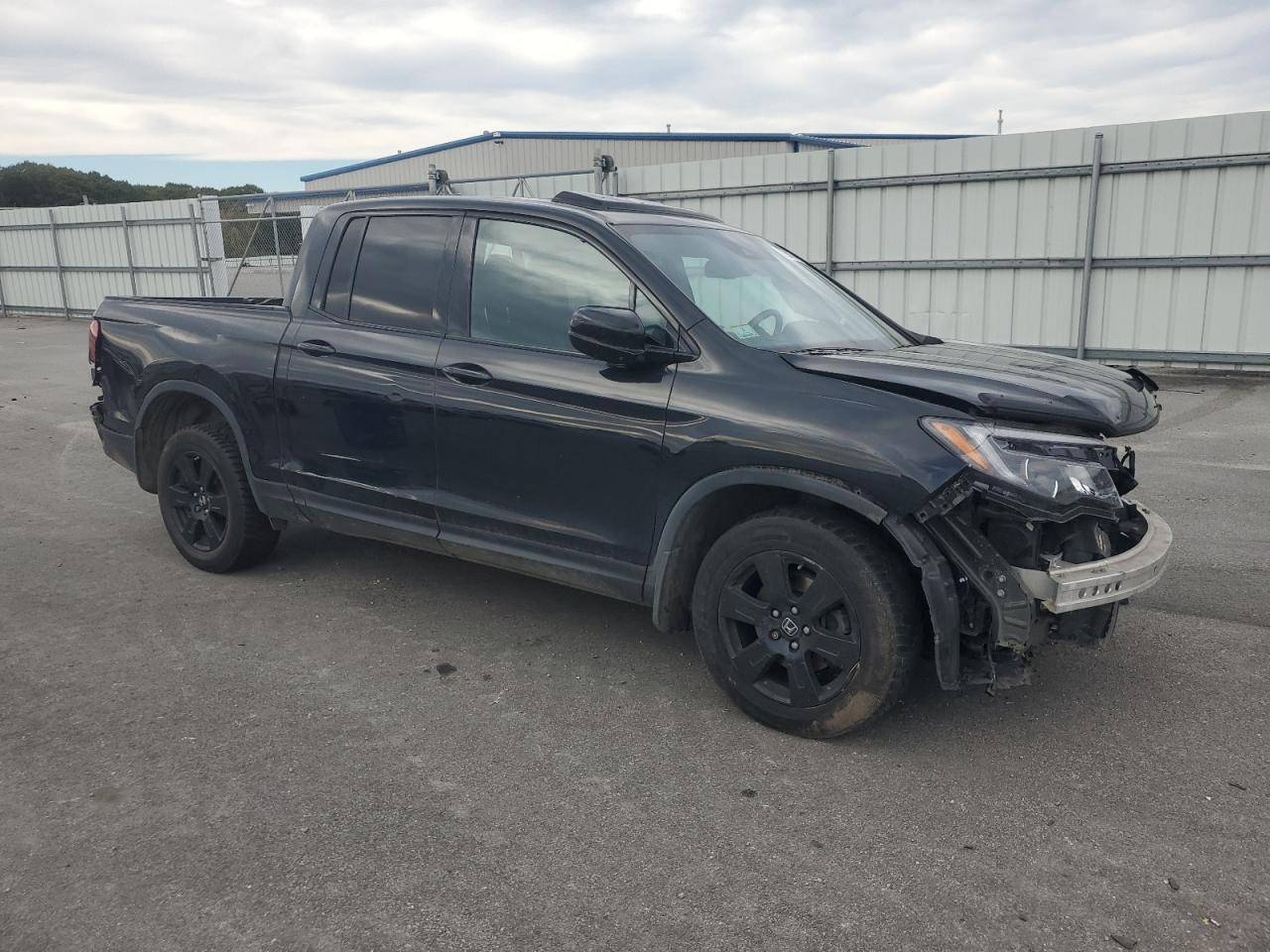 2019 Honda Ridgeline - Image 4