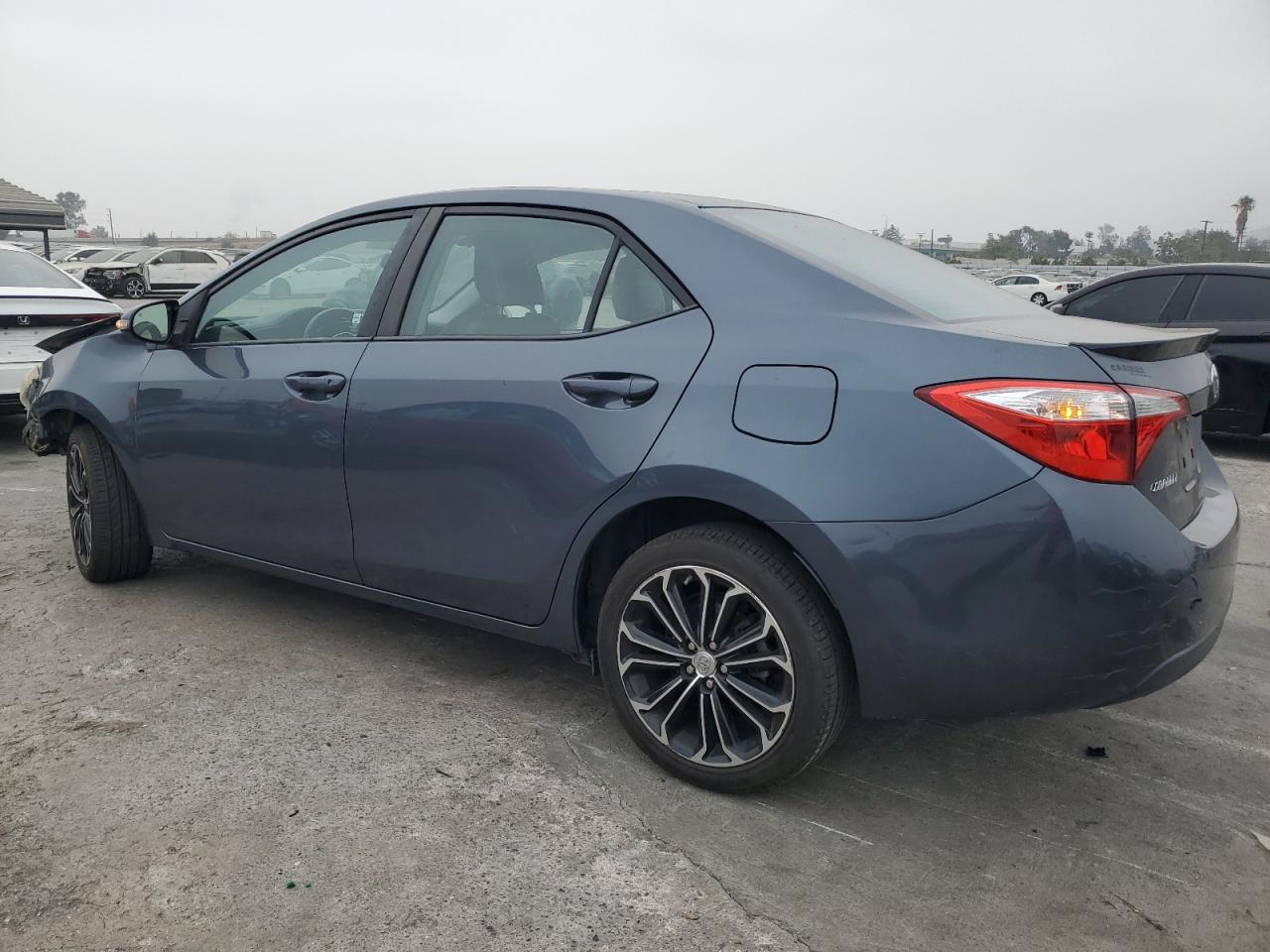 VIN 5YFBURHE2GP560183 2016 TOYOTA COROLLA no.2