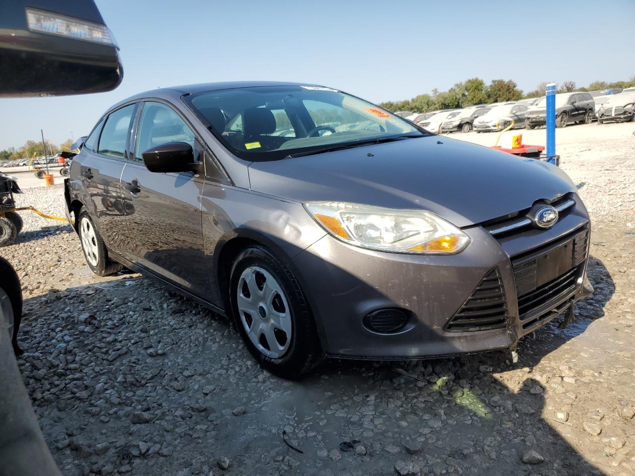 VIN 1FADP3E27DL381574 2013 FORD FOCUS no.4