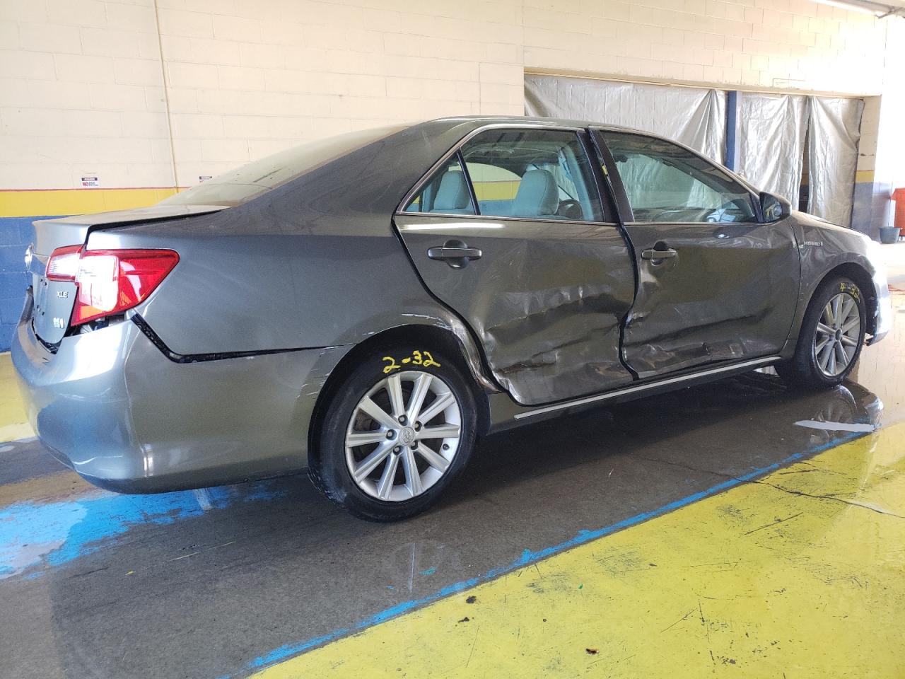 2014 Toyota Camry - Image 3
