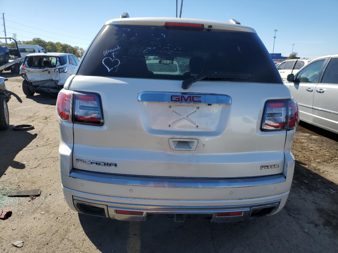 2015 GMC Acadia Denali VIN: 1GKKVTKD8FJ217833 Lot: 75904834