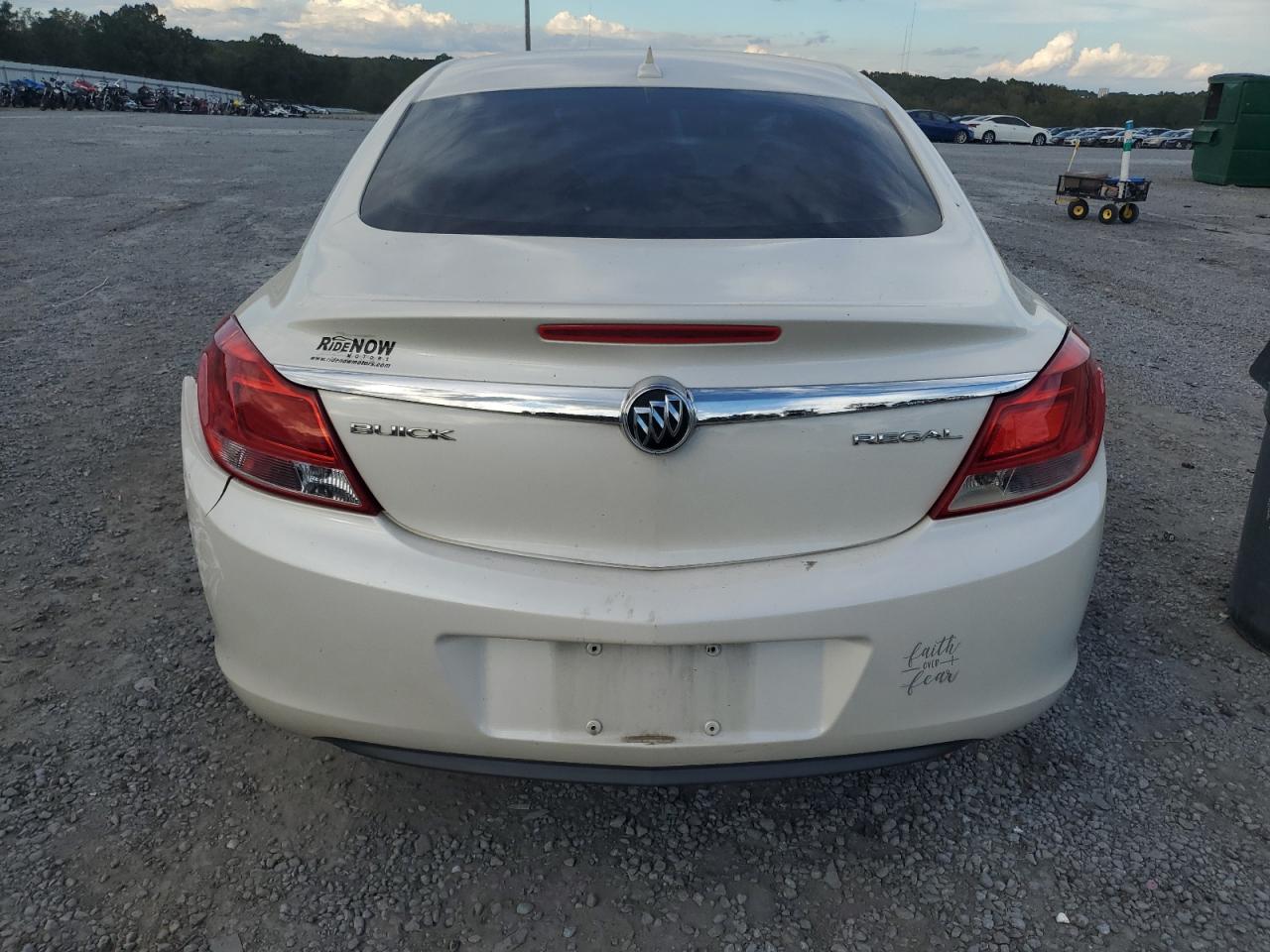 2G4GR5ER2C9207049 2012 Buick Regal