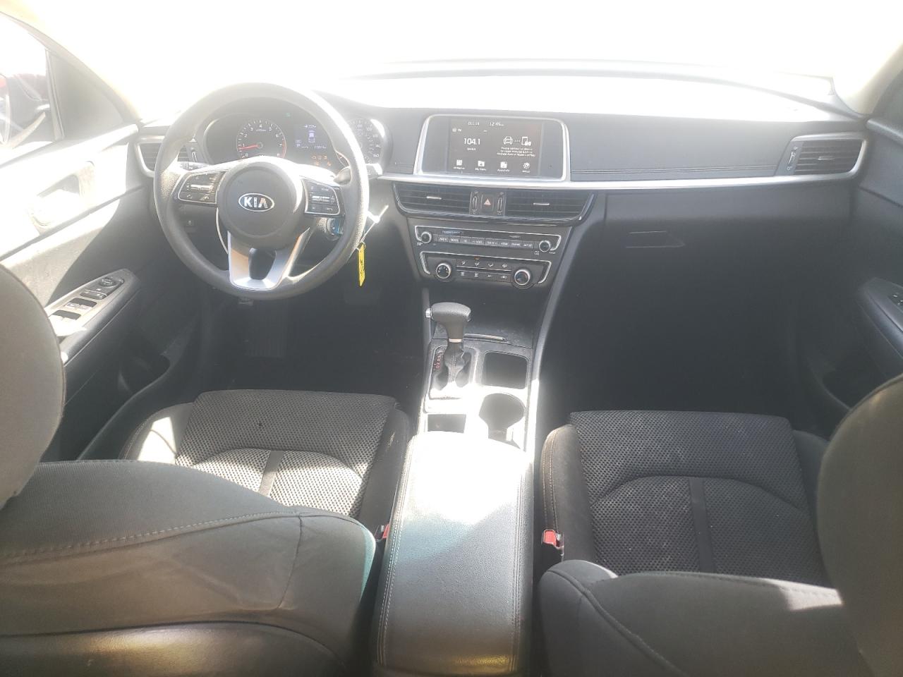 5XXGT4L34KG300239 2019 Kia Optima Lx