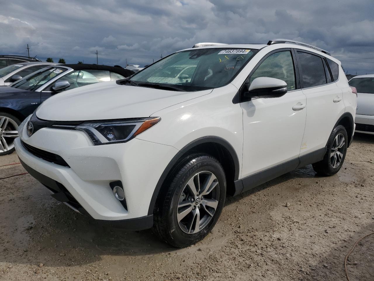 2018 Toyota RAV 4 - Image 1