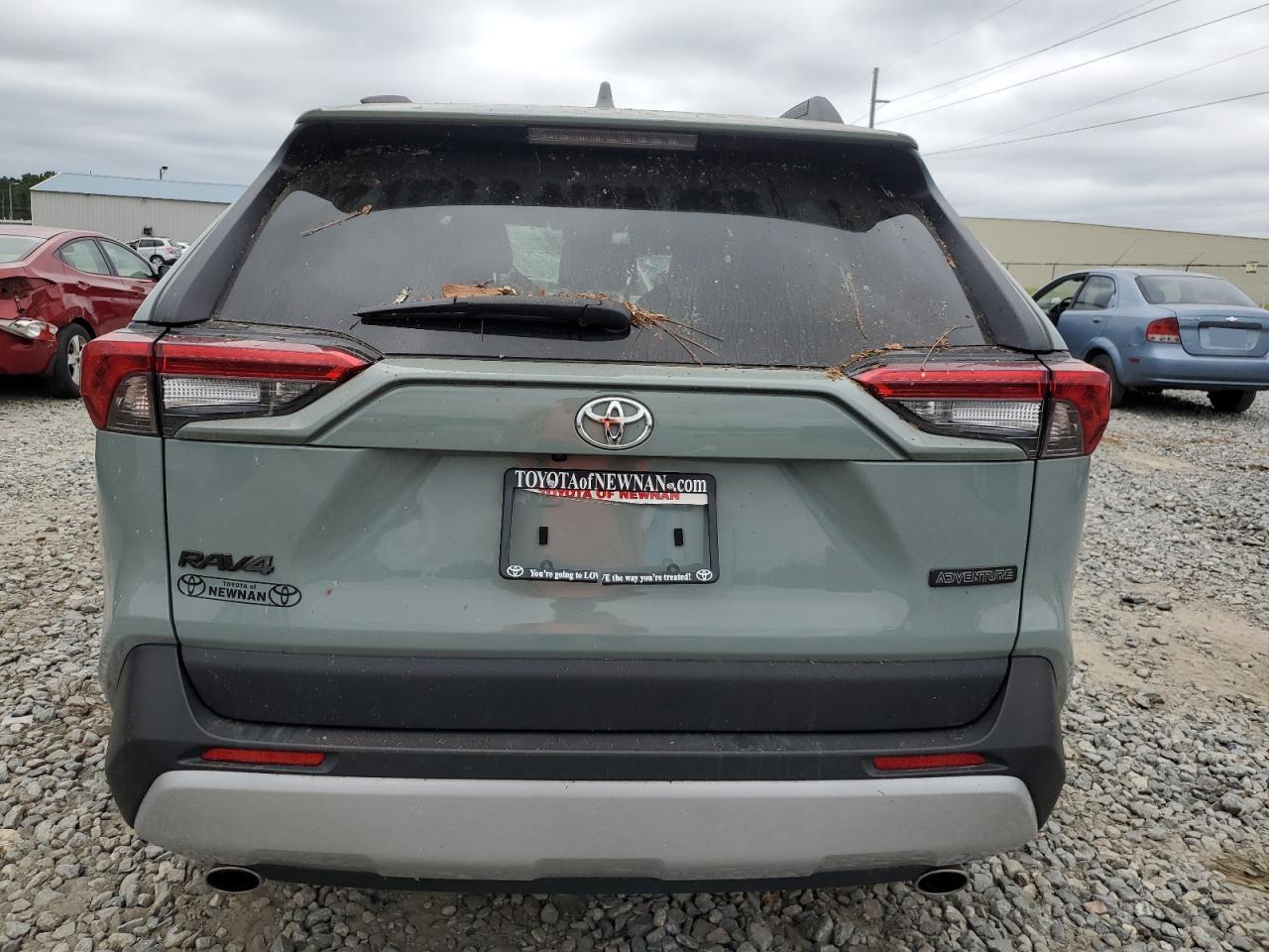 2023 Toyota RAV 4 - Image 6
