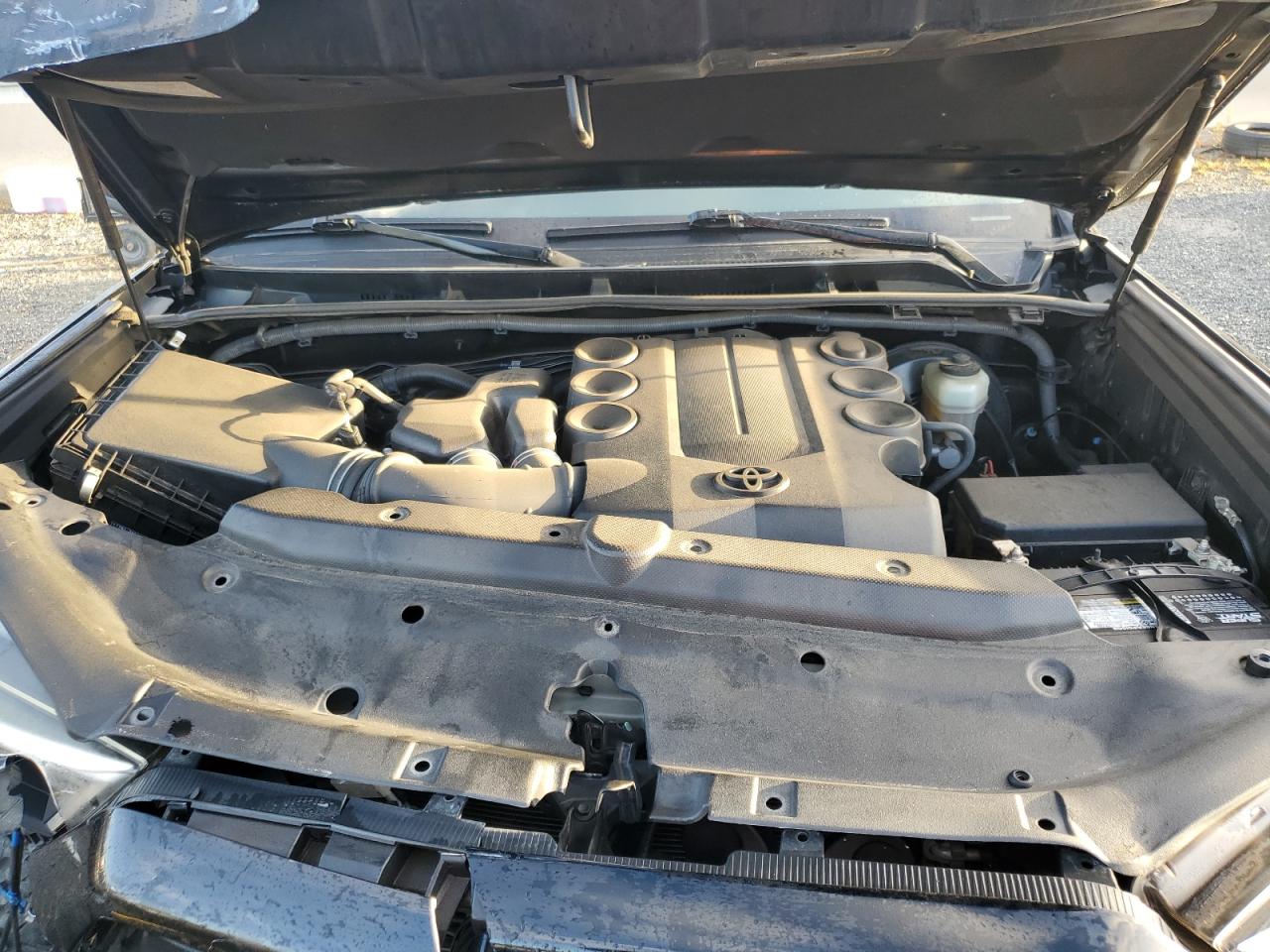2017 Toyota 4Runner - Image 12