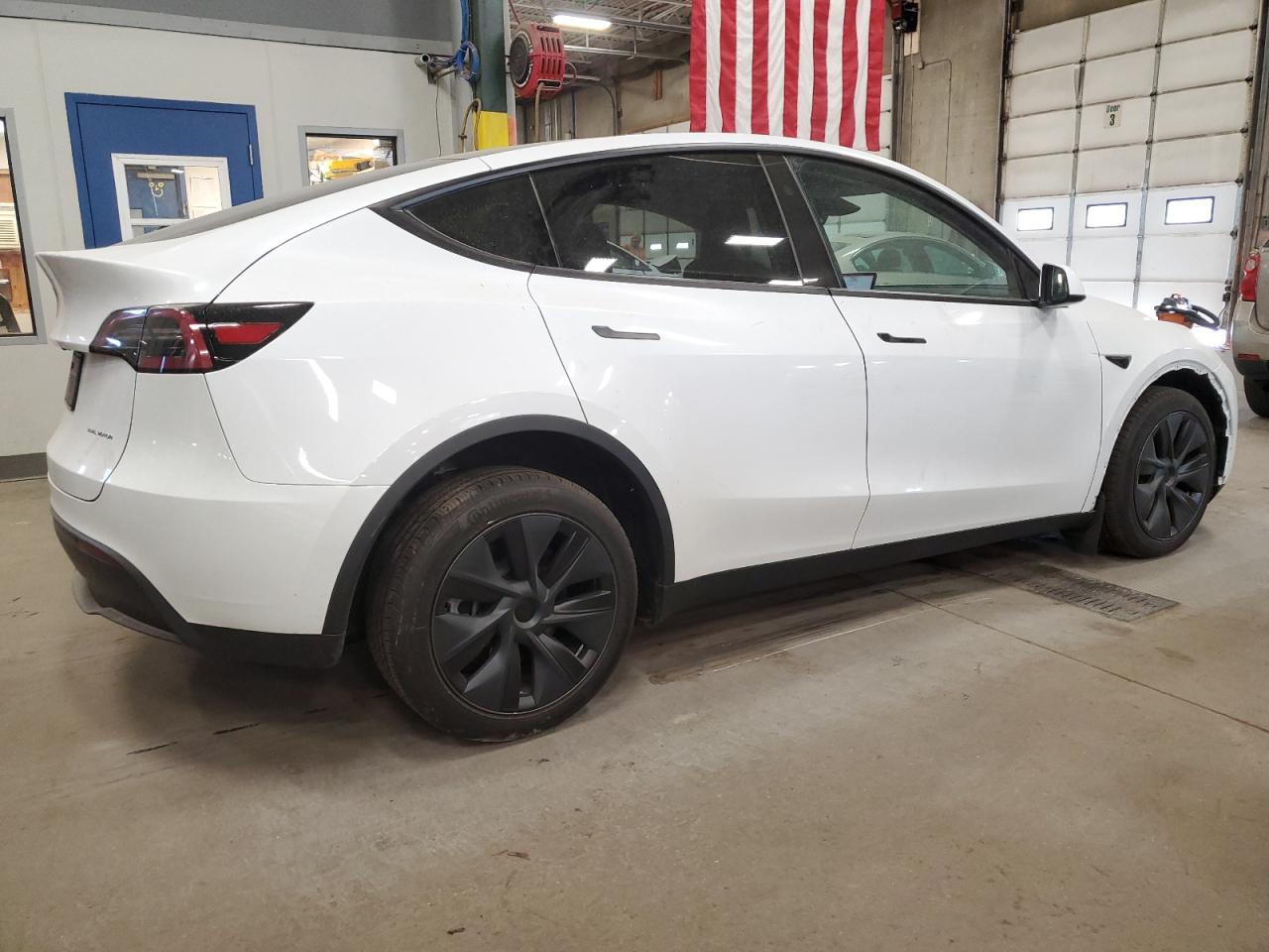 VIN 7SAYGDEEXRF154565 2024 TESLA MODEL Y no.3