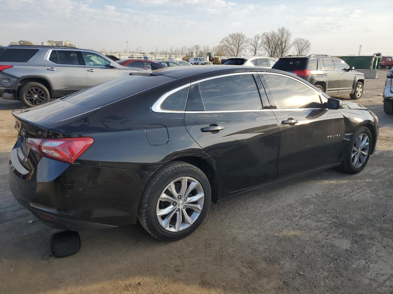2019 Chevrolet Malibu - Image 3
