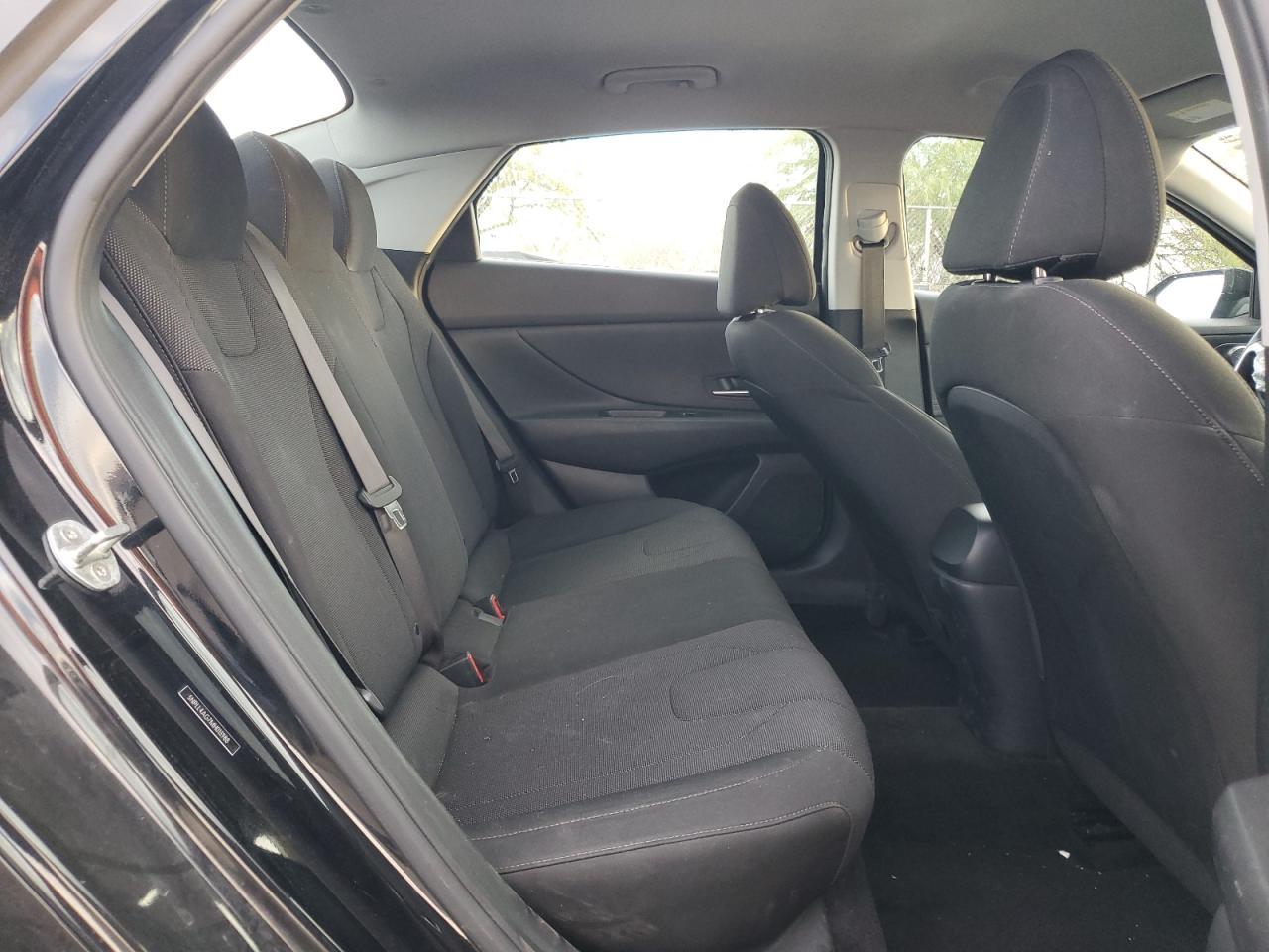 2021 Hyundai Elantra - Image 10