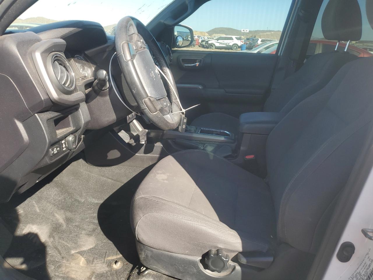 2016 Toyota Tacoma - Image 7