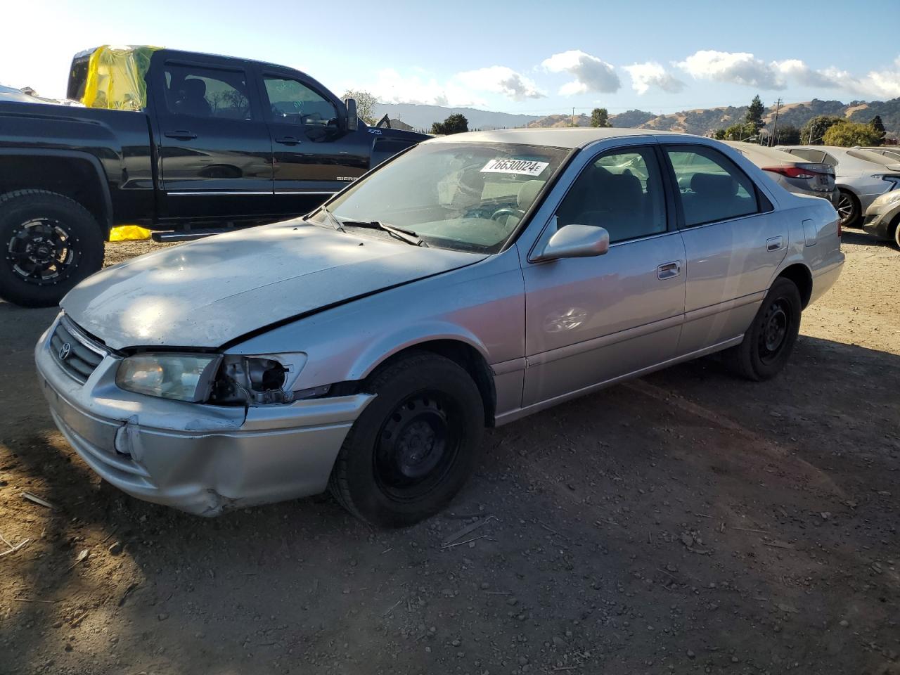 2001 Toyota Camry Ce for Sale in San Martin, CA - Front End