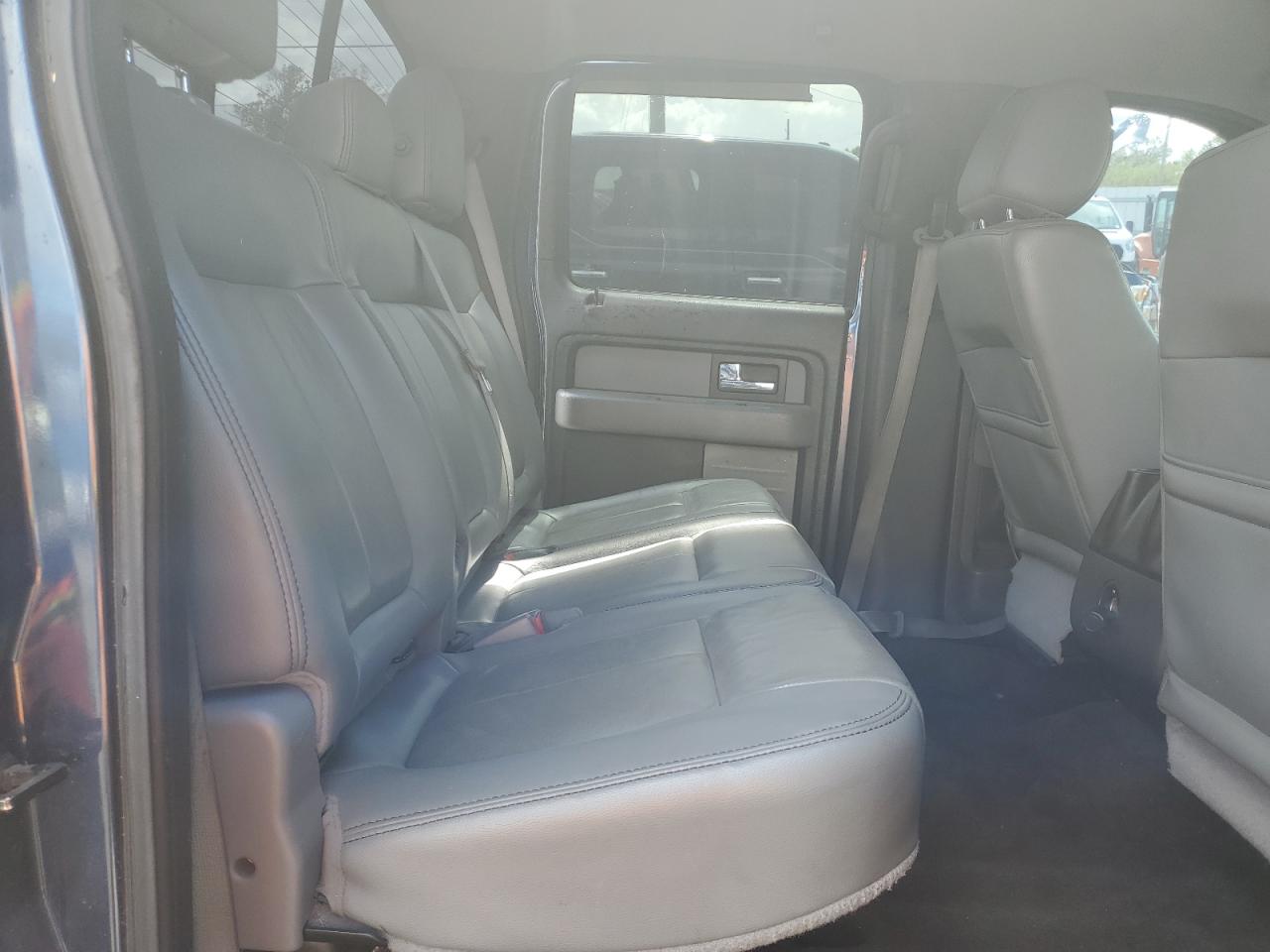 2014 Ford F-150 - Image 10