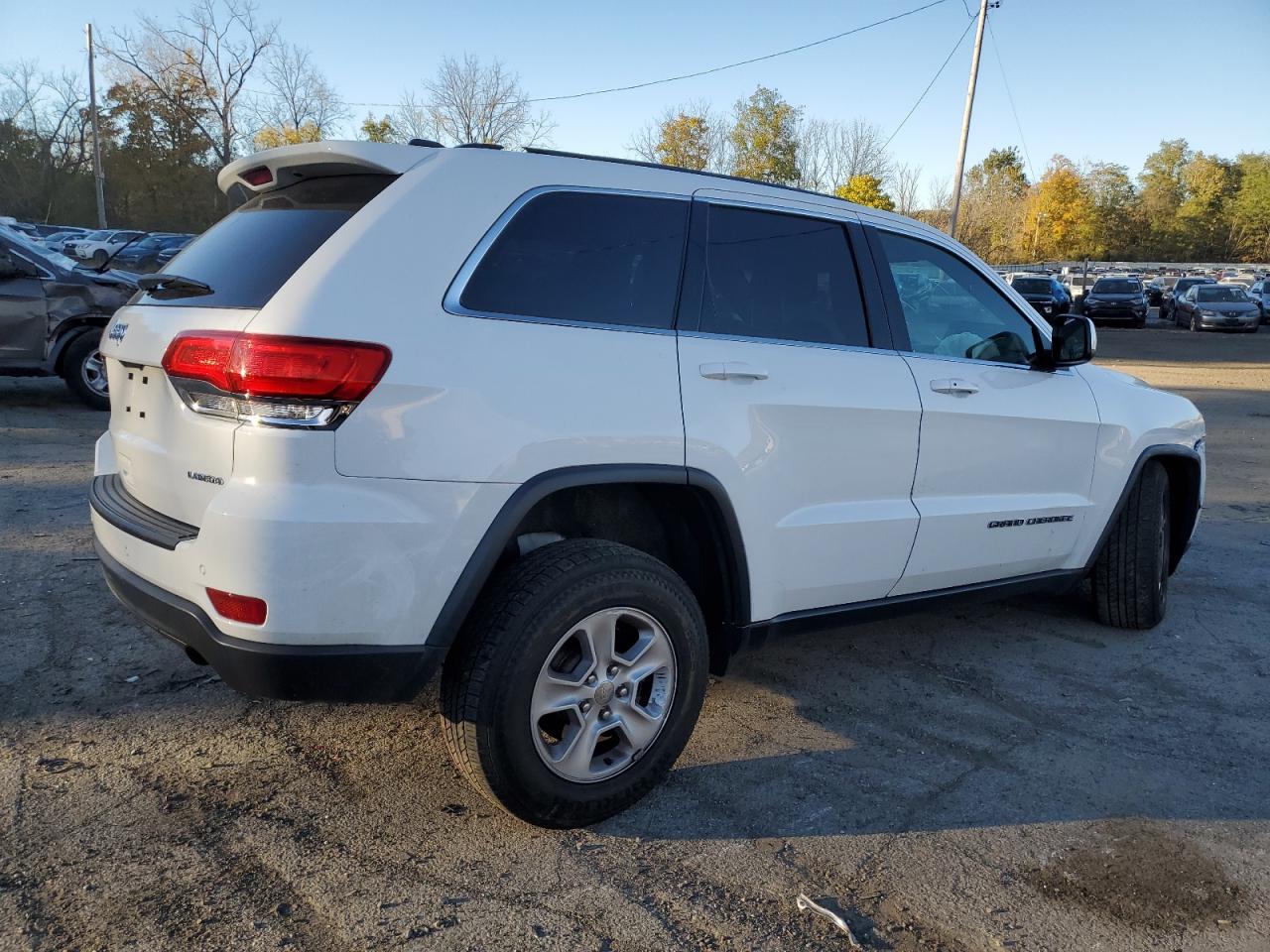 2017 Jeep Grand Cherokee - Image 3