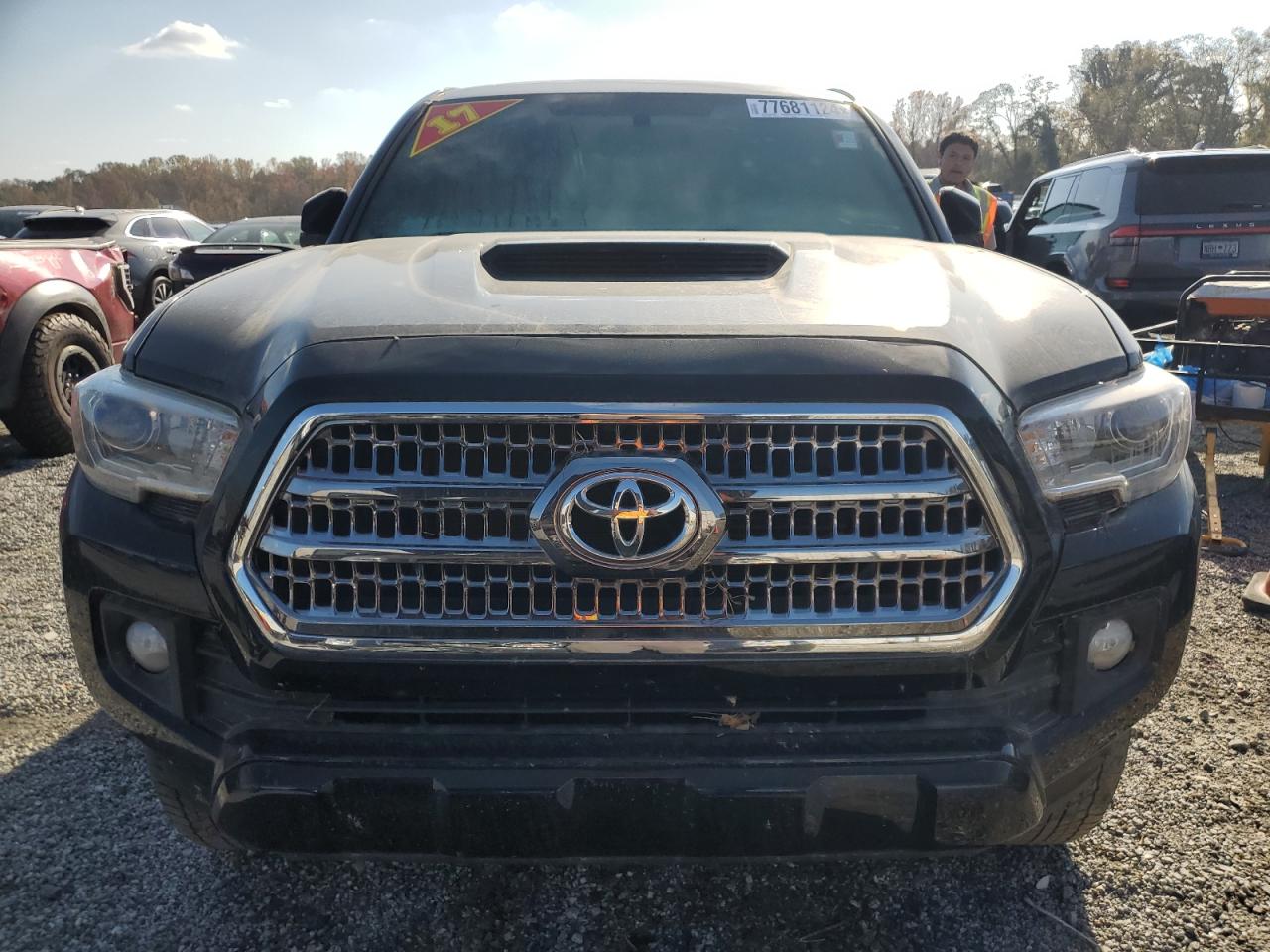 VIN 5TFCZ5AN9HX088396 2017 TOYOTA TACOMA no.5