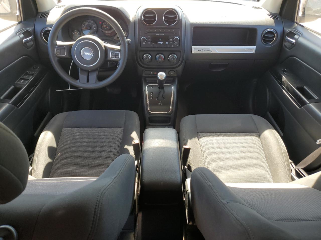 2017 Jeep Compass - Image 8