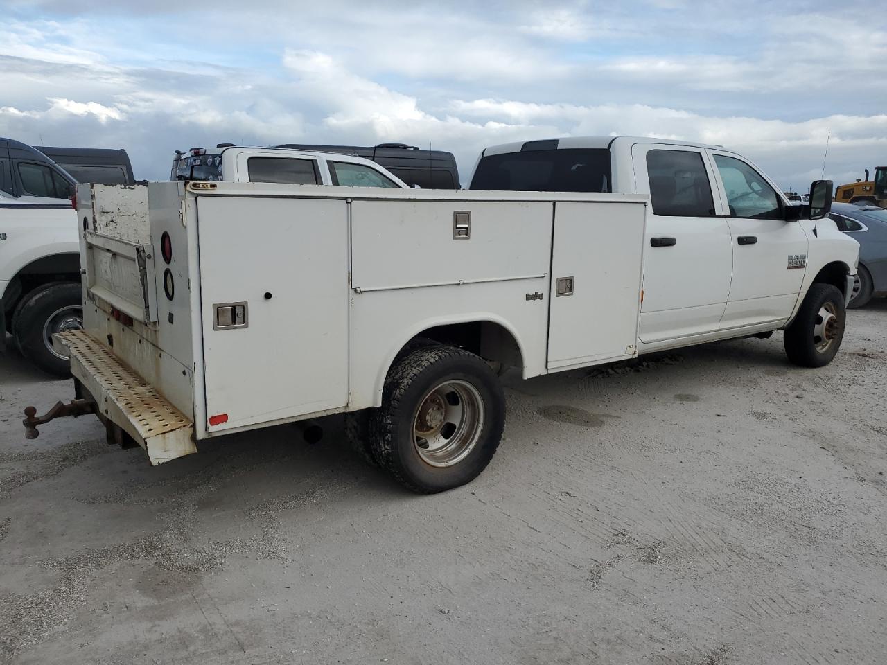 2015 RAM 3500 - Image 3
