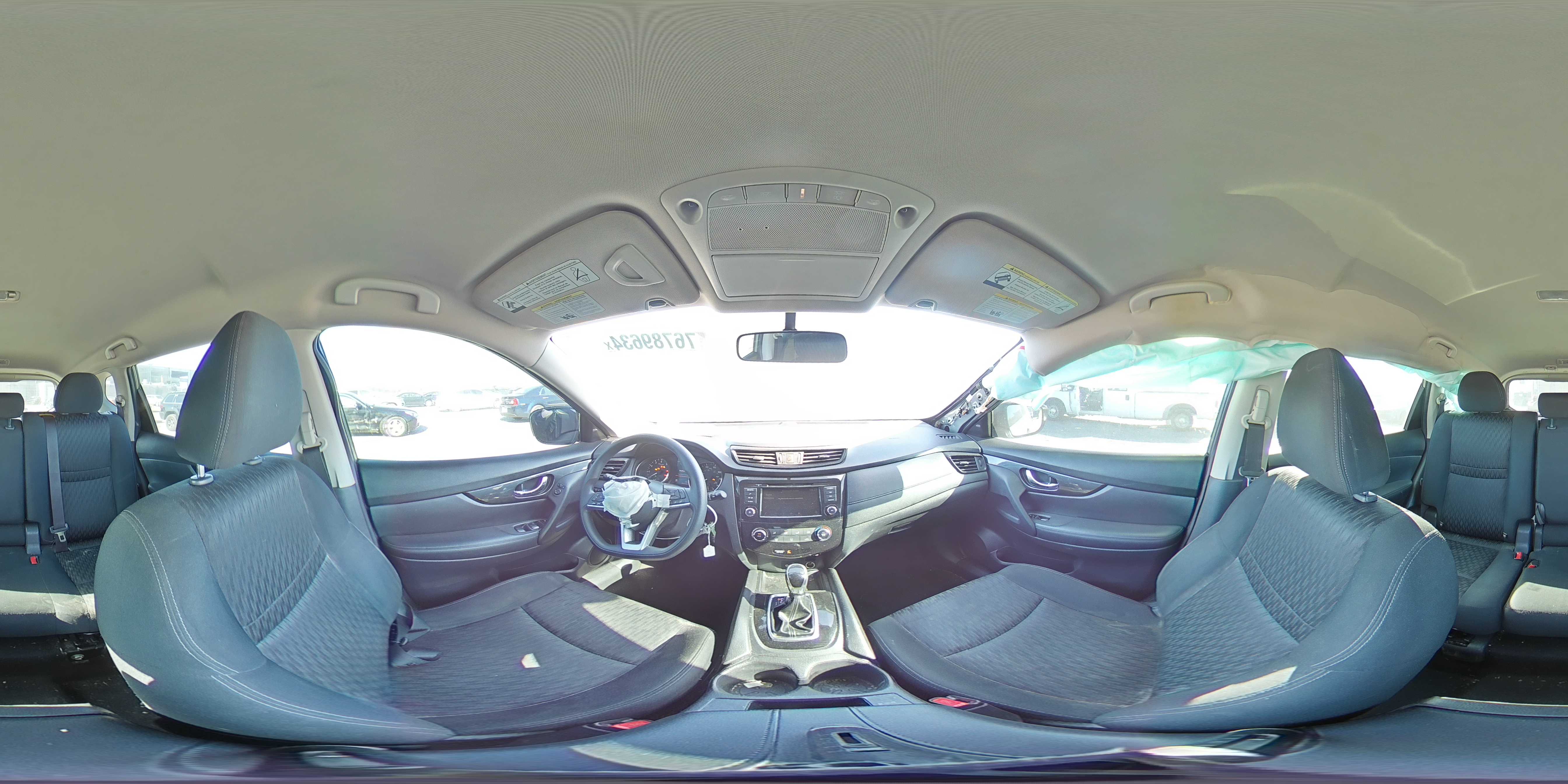 2018 Nissan Rogue - Image 14