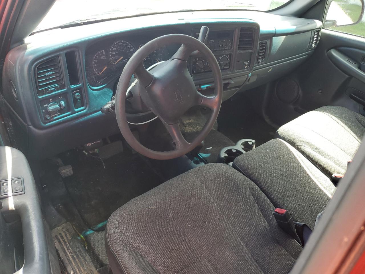 2002 Chevrolet Silverado - Image 8