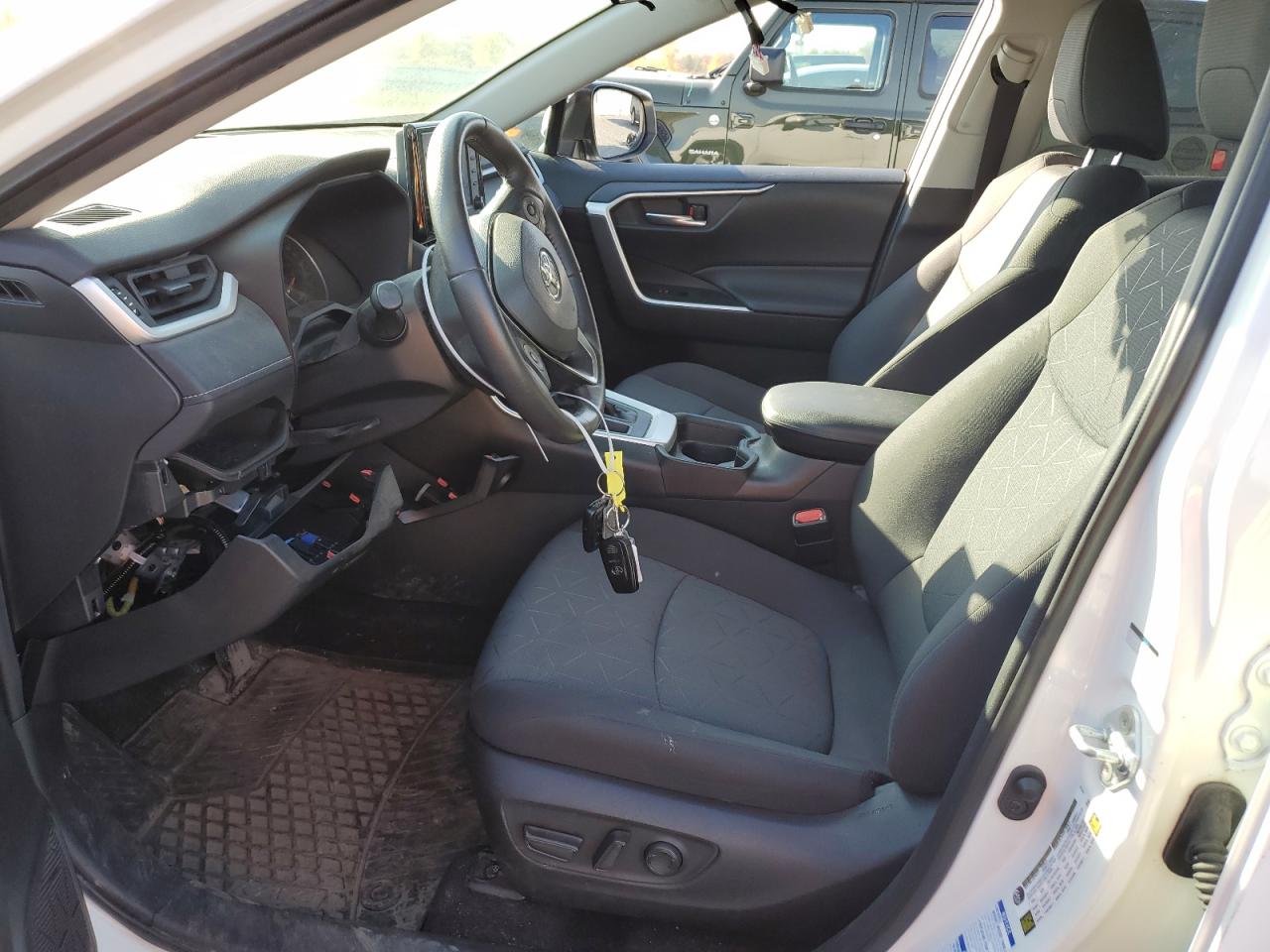 2021 Toyota Rav4 Xle VIN: 2T3R1RFV9MC204620 Lot: 77244974