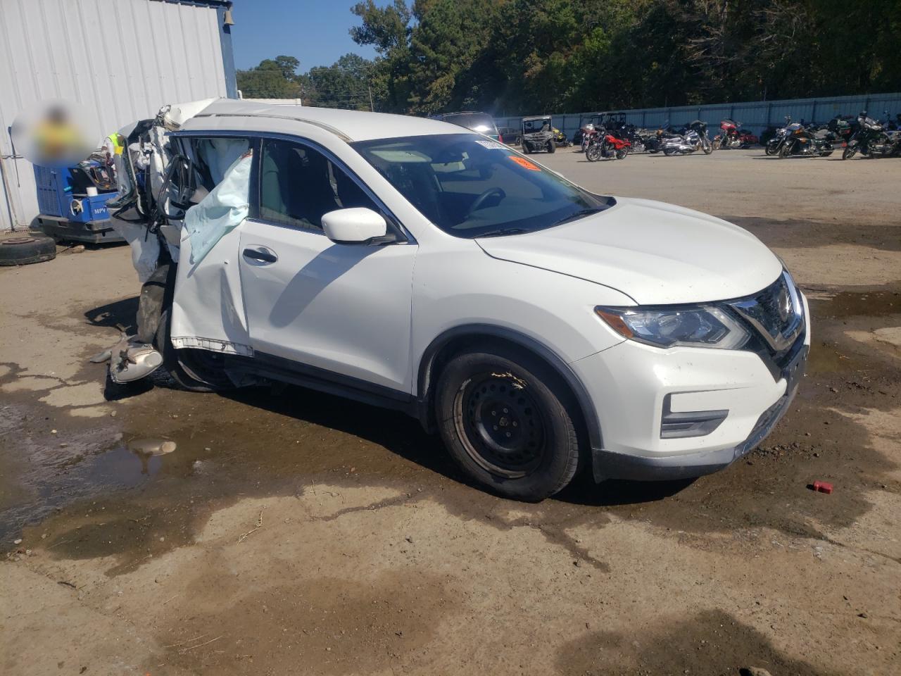 2020 Nissan Rogue - Image 4