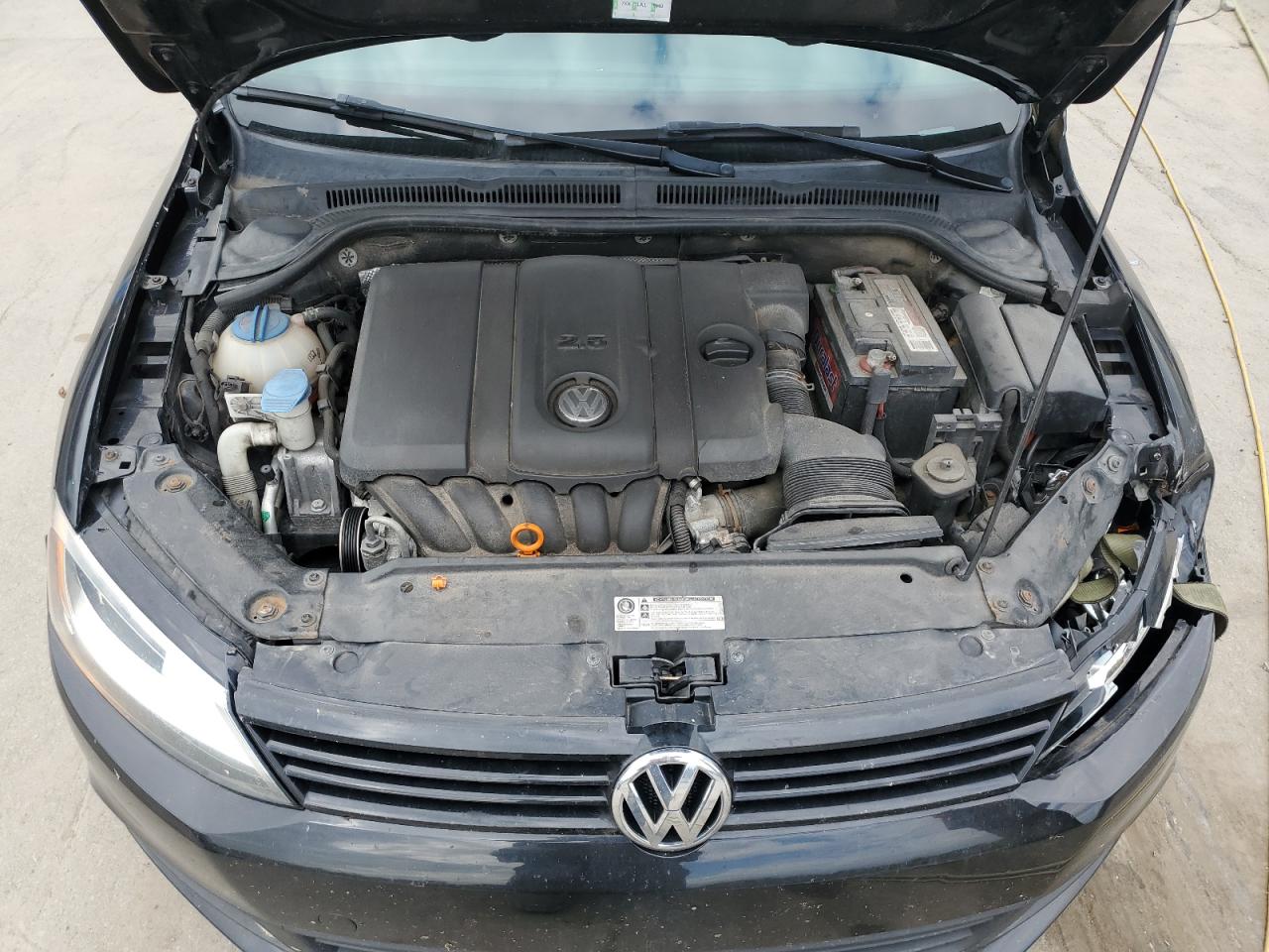 3VWBZ7AJ3BM396565 2011 Volkswagen Jetta Se