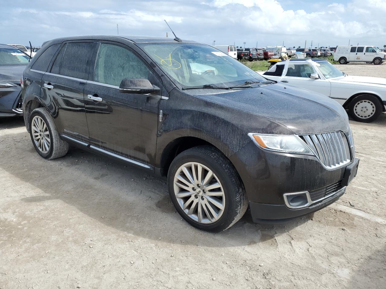 VIN 2LMDJ8JKXFBL32001 2015 LINCOLN MKX no.4