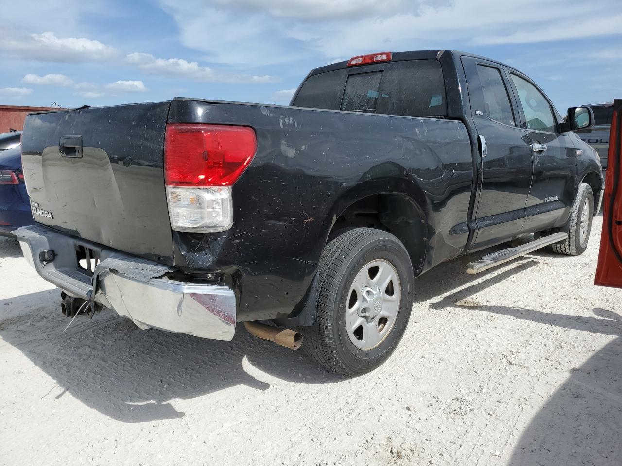 2013 Toyota Tundra - Image 3