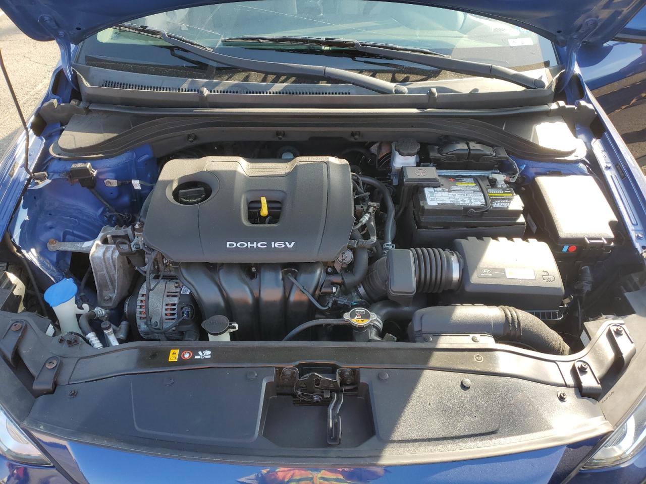 2018 Hyundai Elantra - Image 11