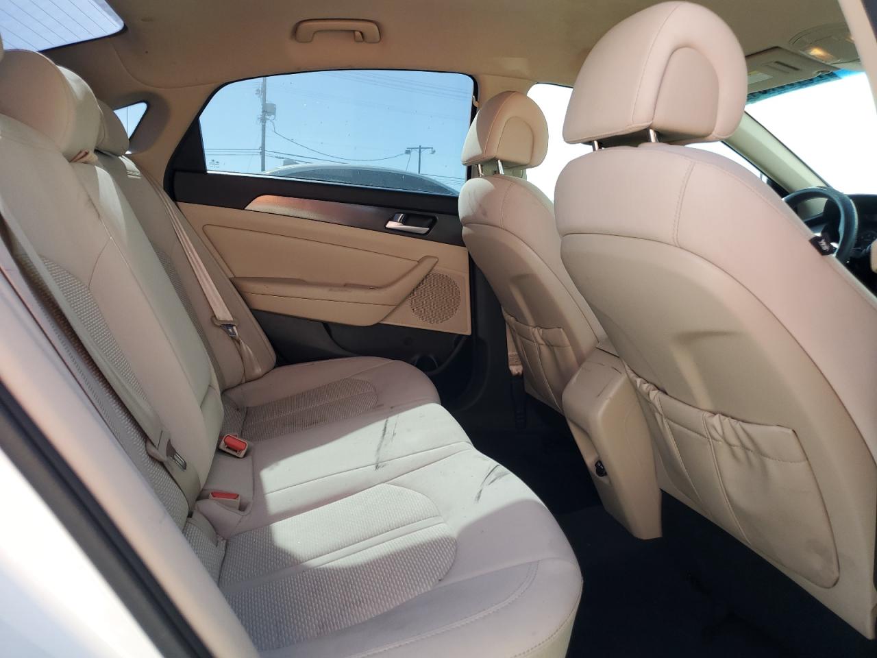 2015 Hyundai Sonata - Image 11