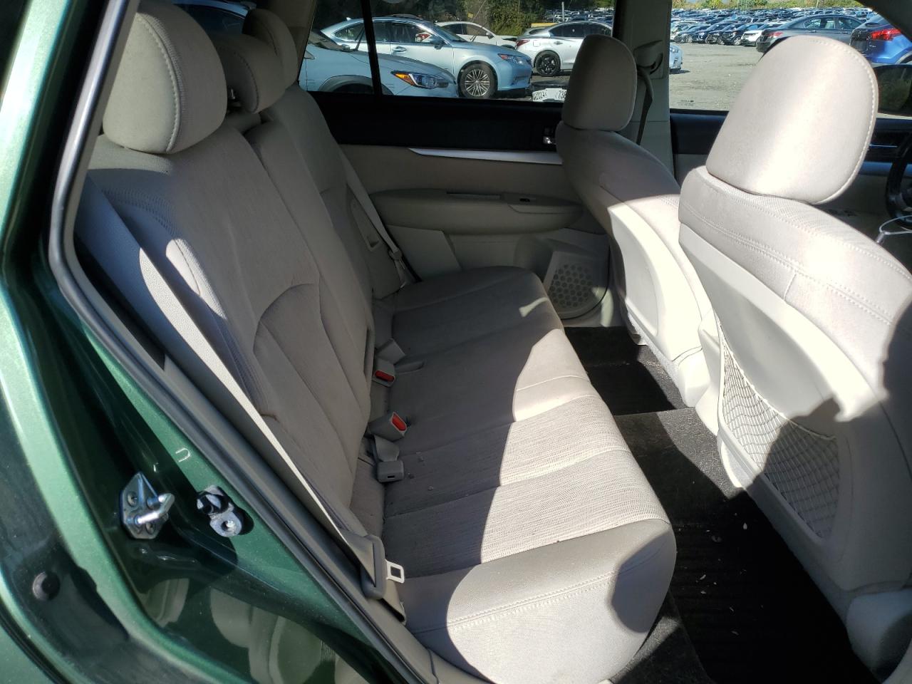 2014 Subaru Outback - Image 11