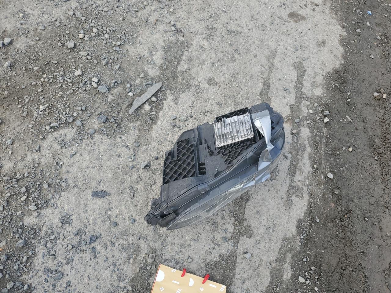 2014 Mercedes-Benz E 350 4Matic VIN: WDDHF8JB4EA833324 Lot: 76285484