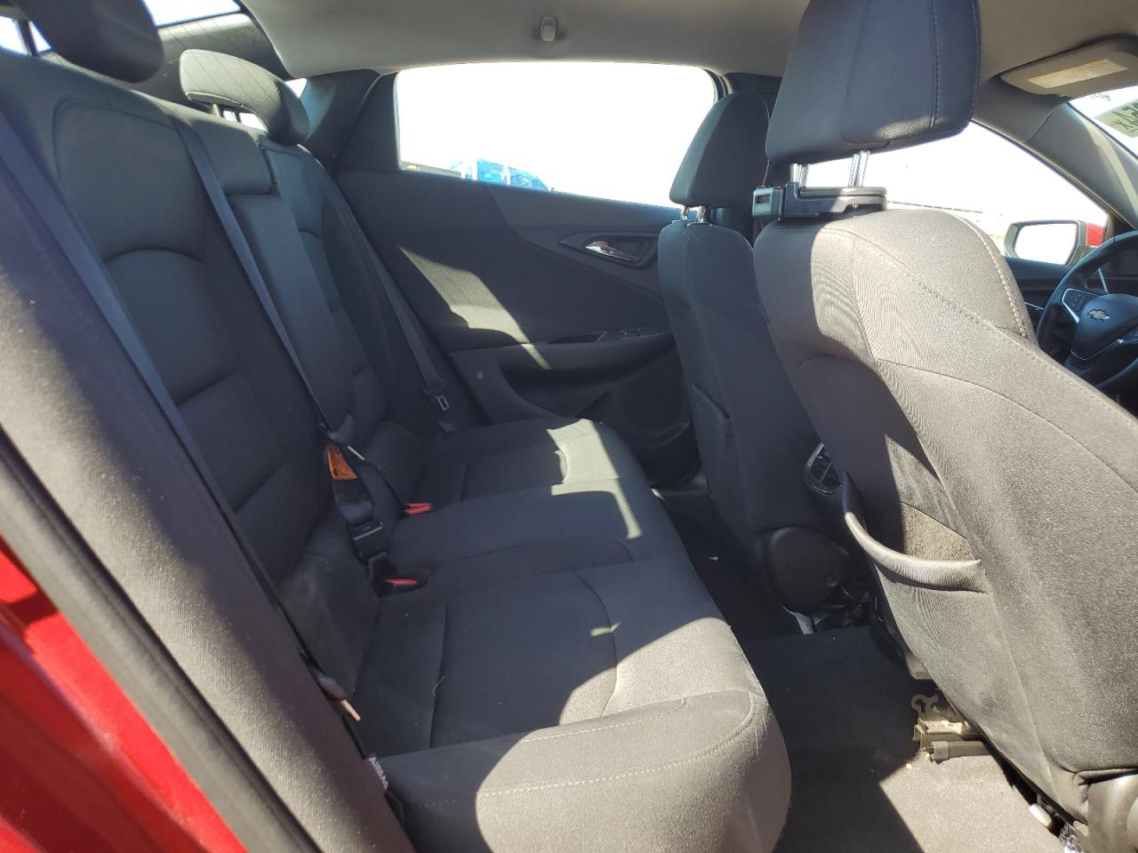 2016 Chevrolet Malibu - Image 10