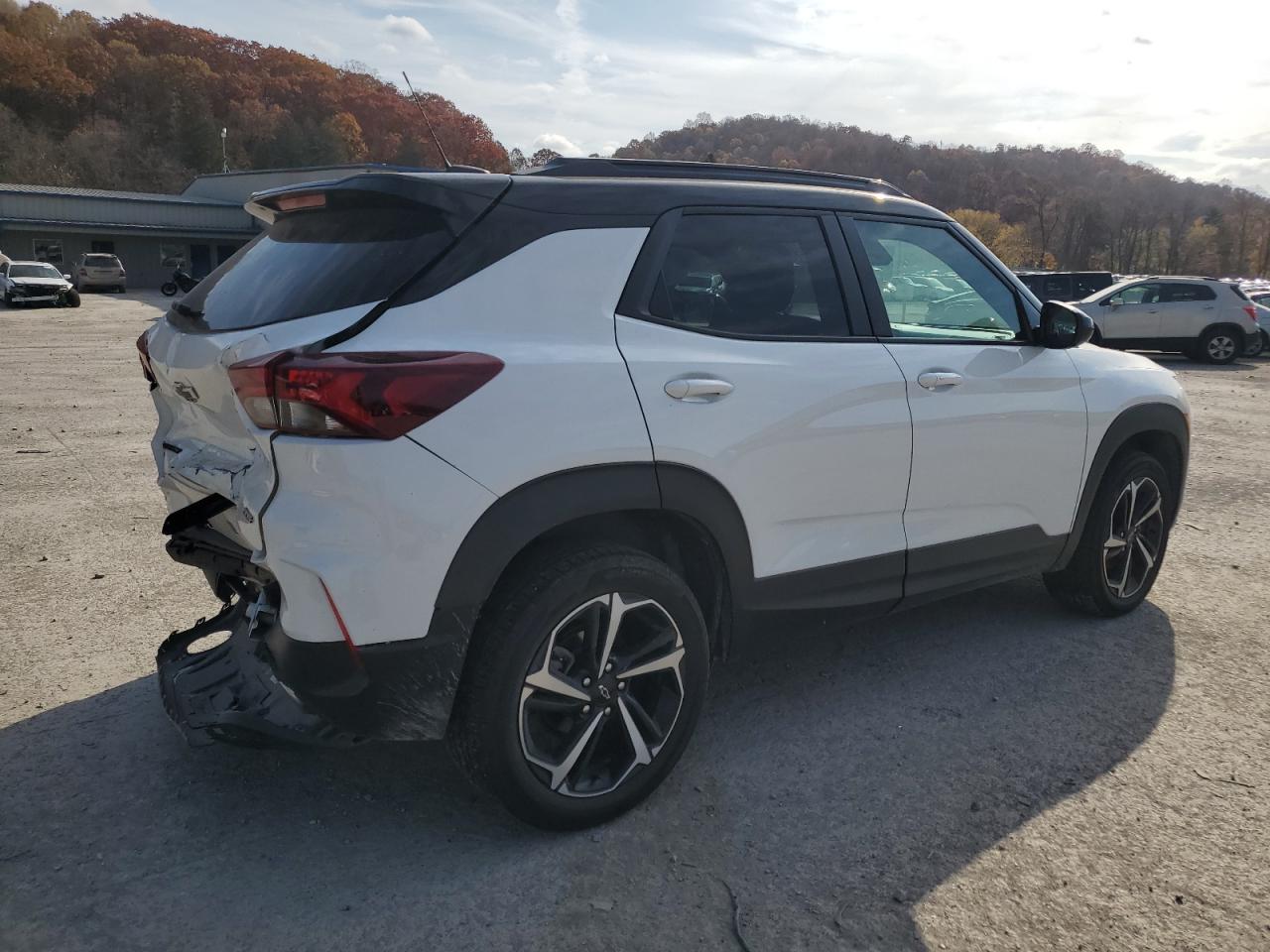 2023 Chevrolet TrailBlazer - Image 3