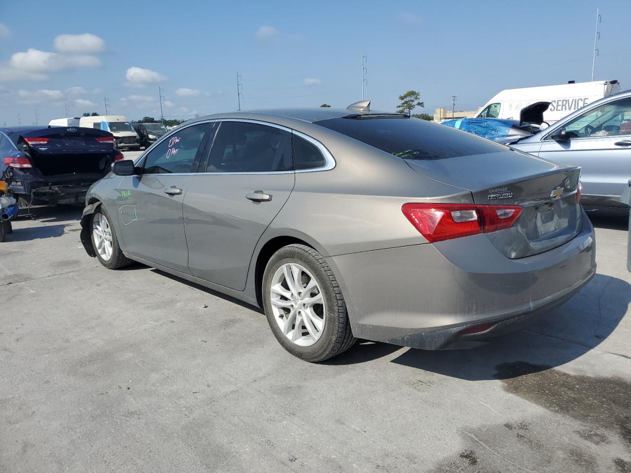 2018 Chevrolet Malibu - Image 2