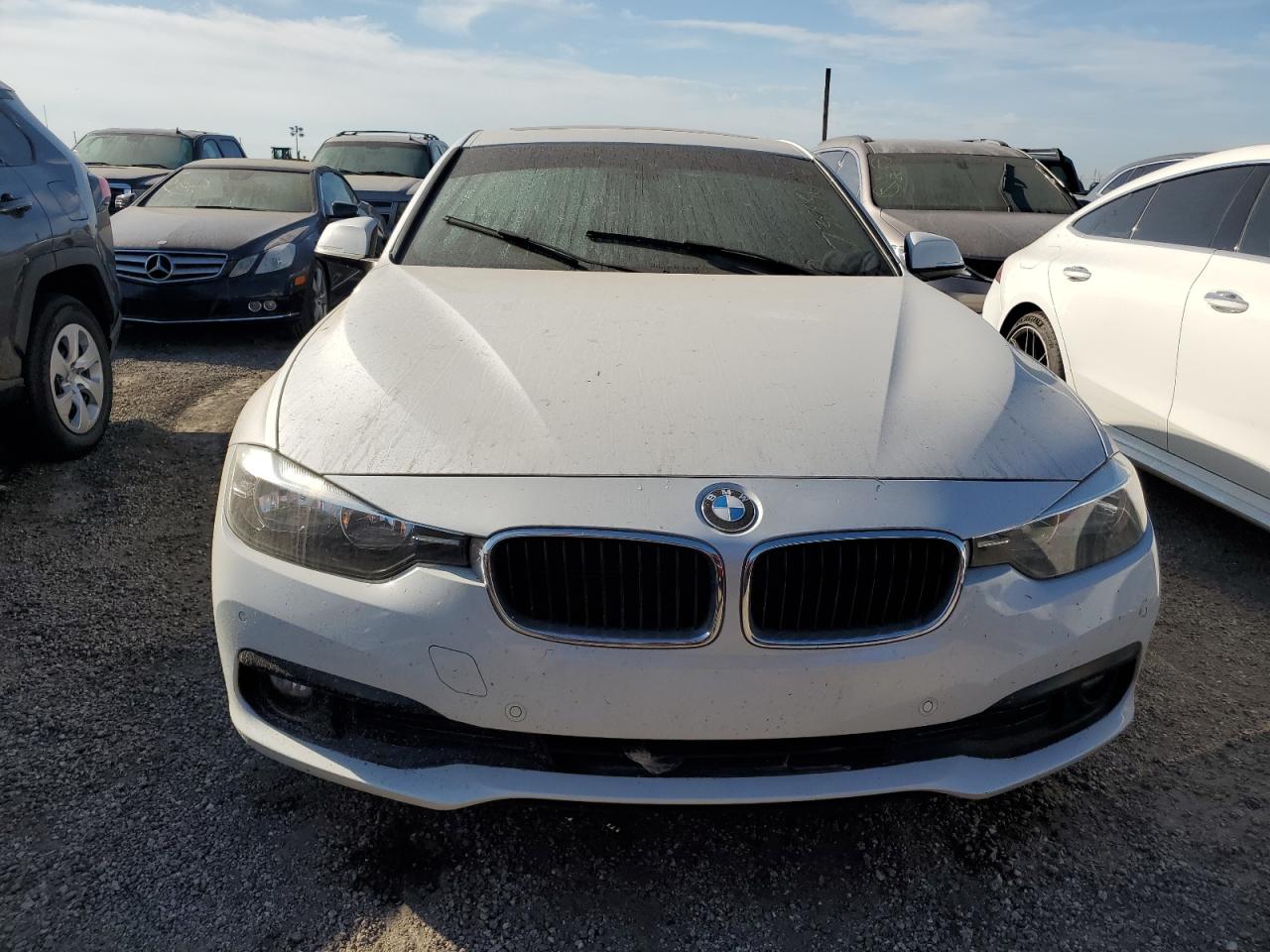 2017 BMW 320 I VIN: WBA8E1G57HNU14660 Lot: 73889624