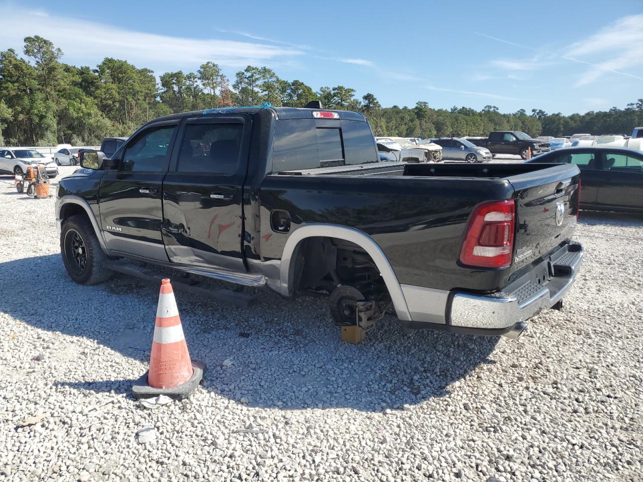 2019 RAM 1500 - Image 2