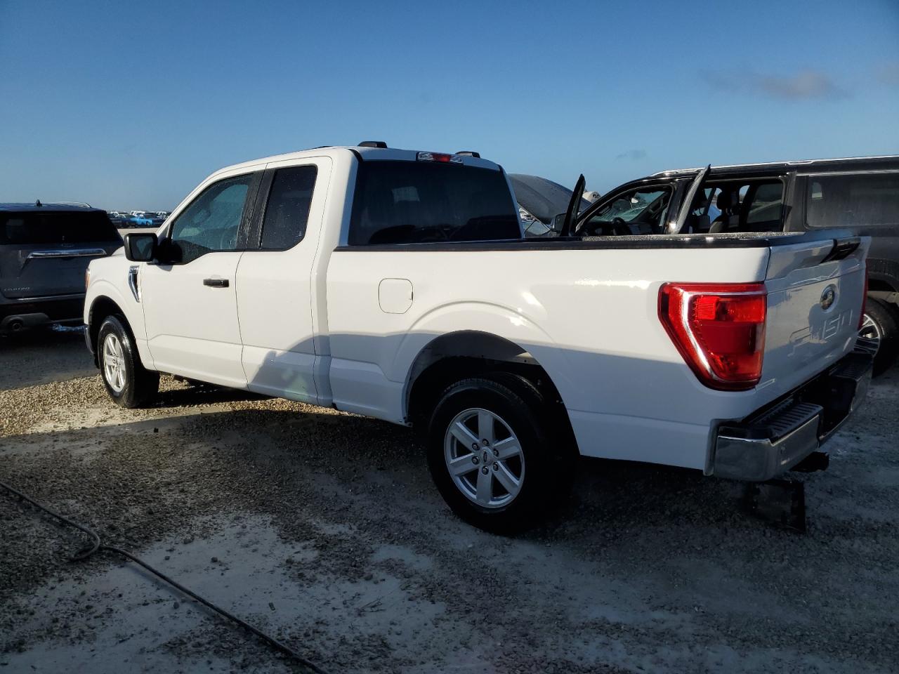 2022 Ford F-150 - Image 2