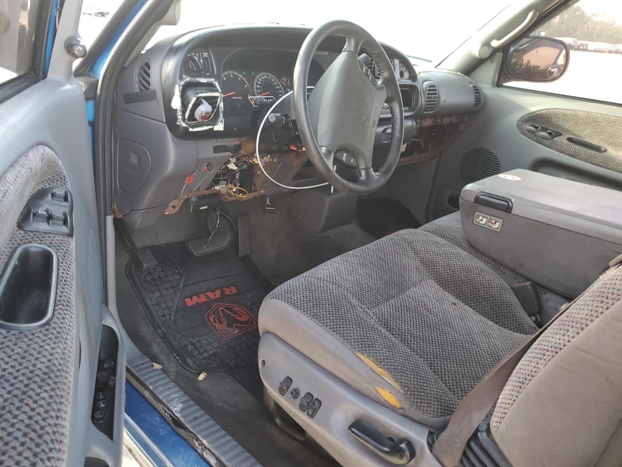 1999 Dodge RAM - Image 8
