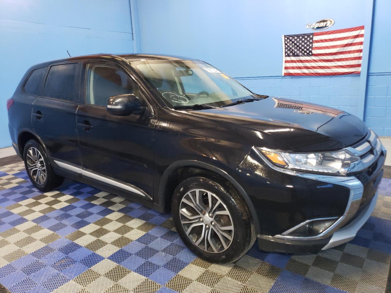 2016 Mitsubishi Outlander - Image 4