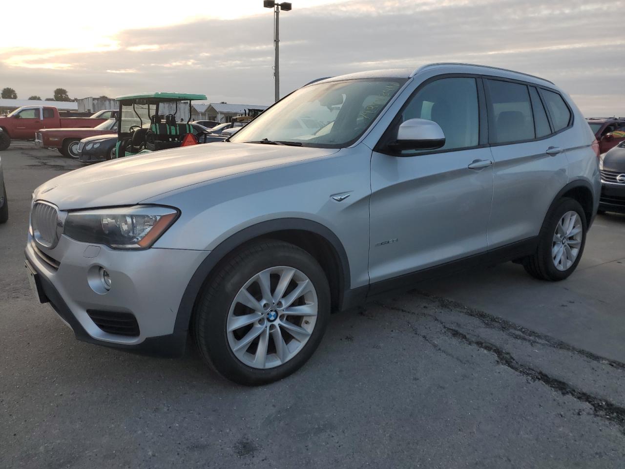 VIN 5UXWZ7C36H0V91962 2017 BMW X3 no.1