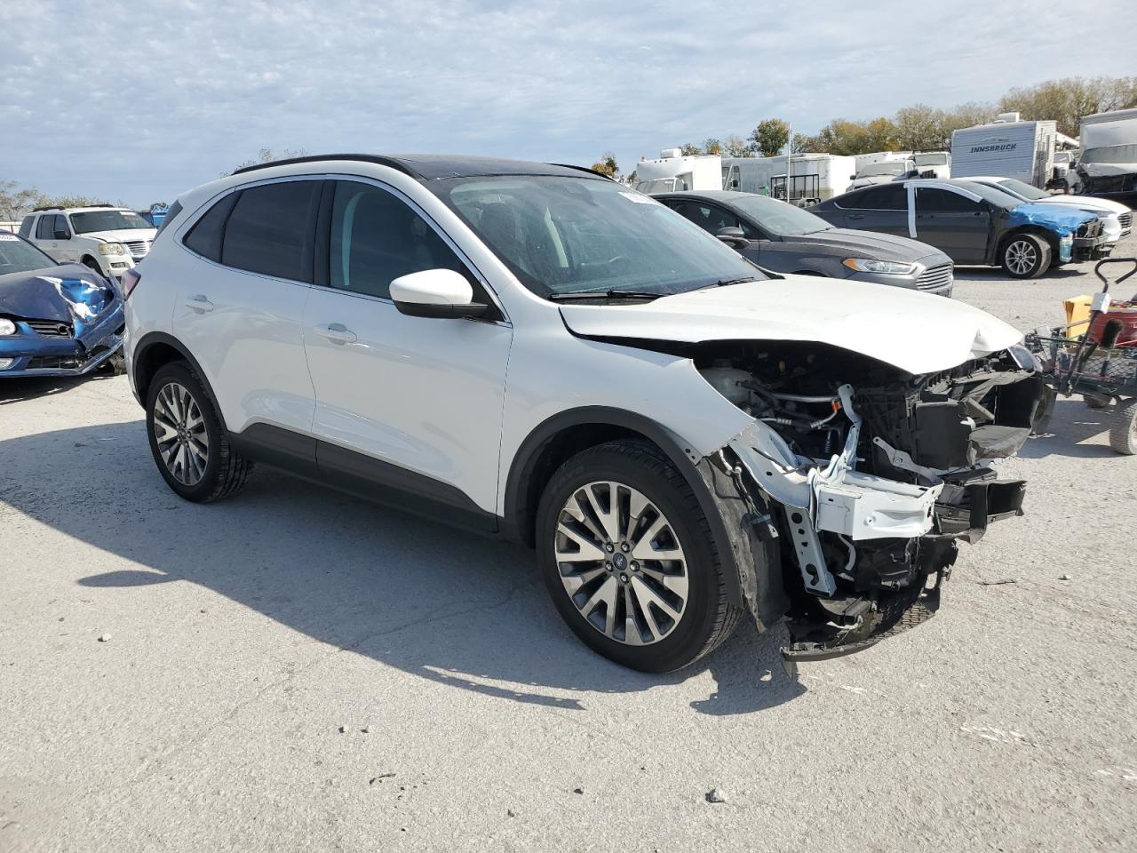 2022 Ford Escape - Image 4