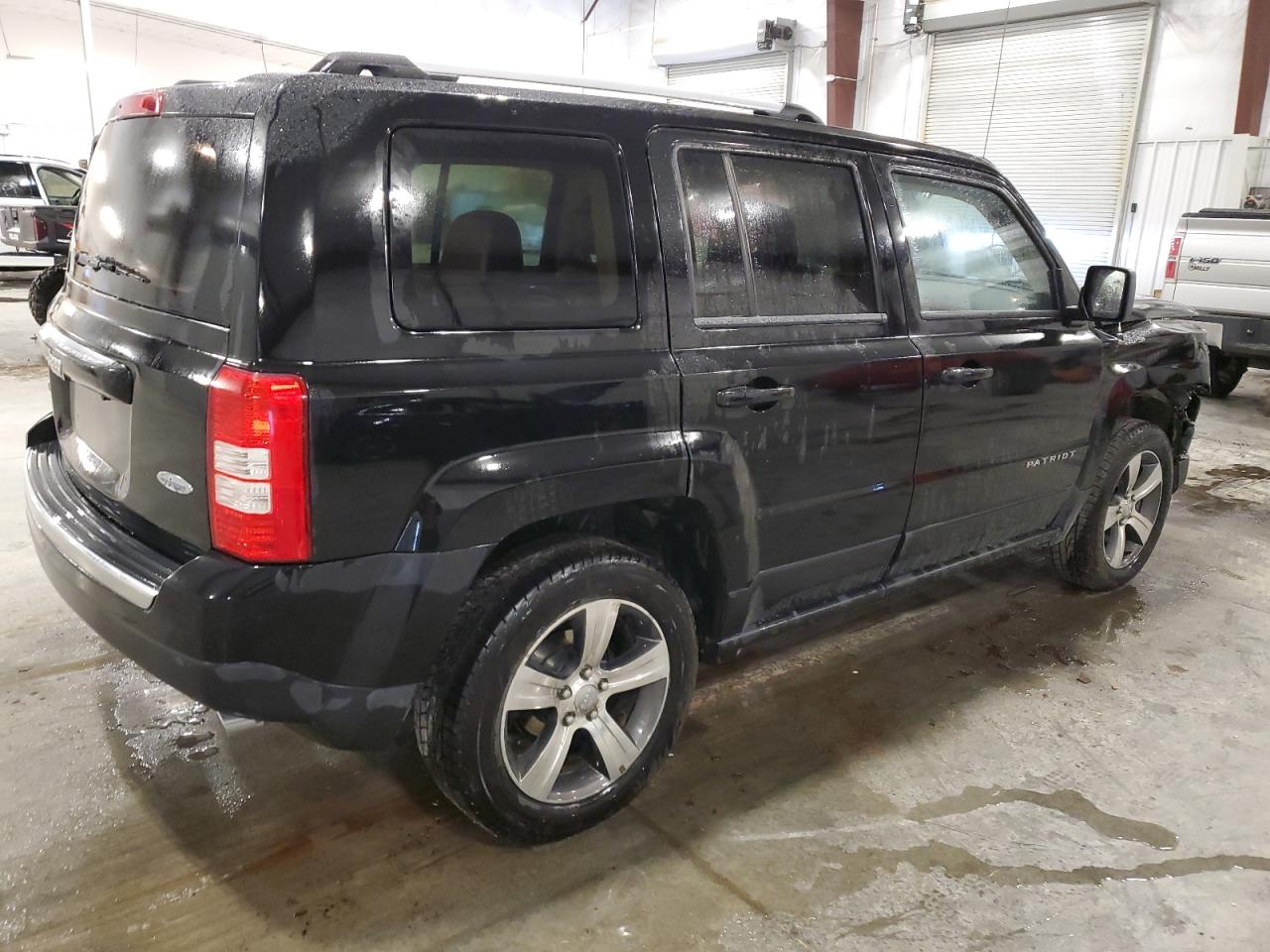 2016 Jeep Liberty (Patriot) - Image 3