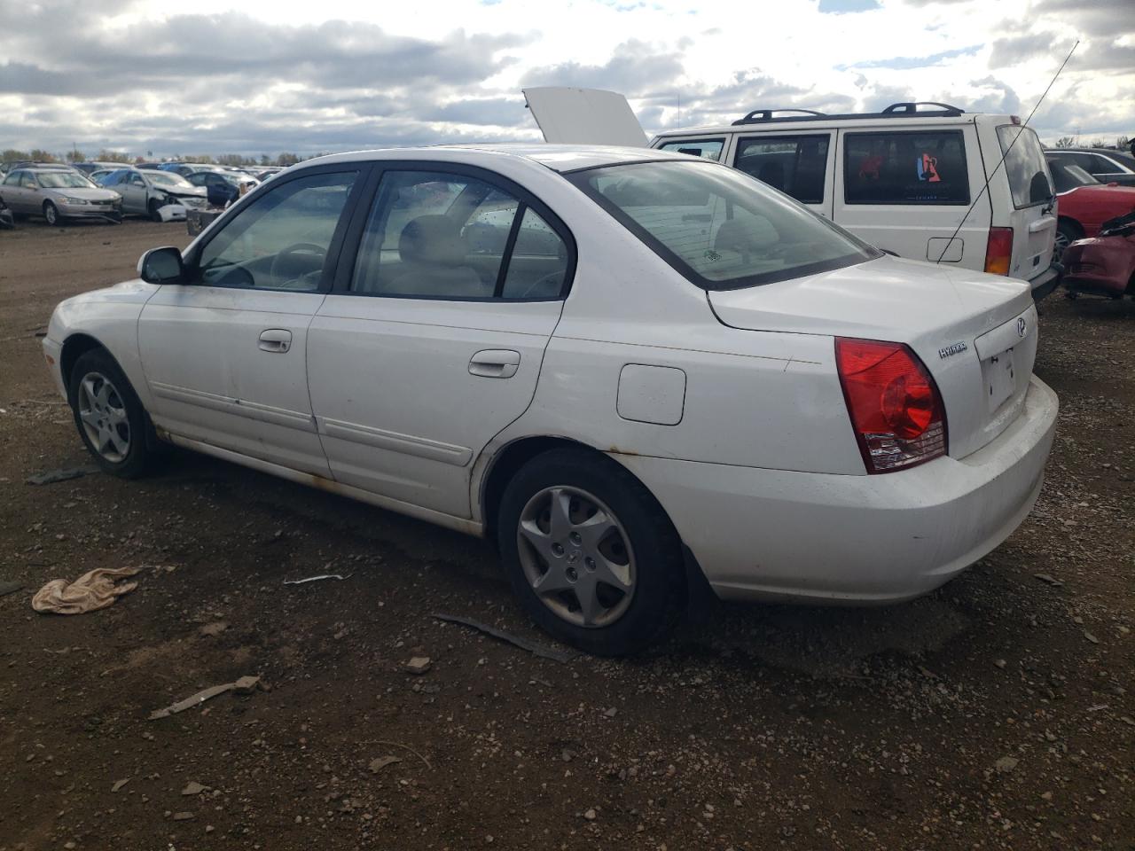 KMHDN46D84U762717 2004 Hyundai Elantra Gls