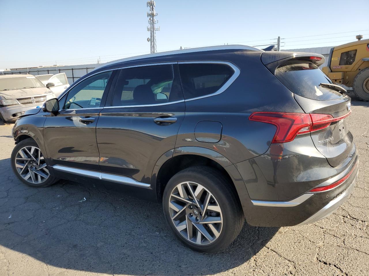 2022 Hyundai Santa Fe - Image 2