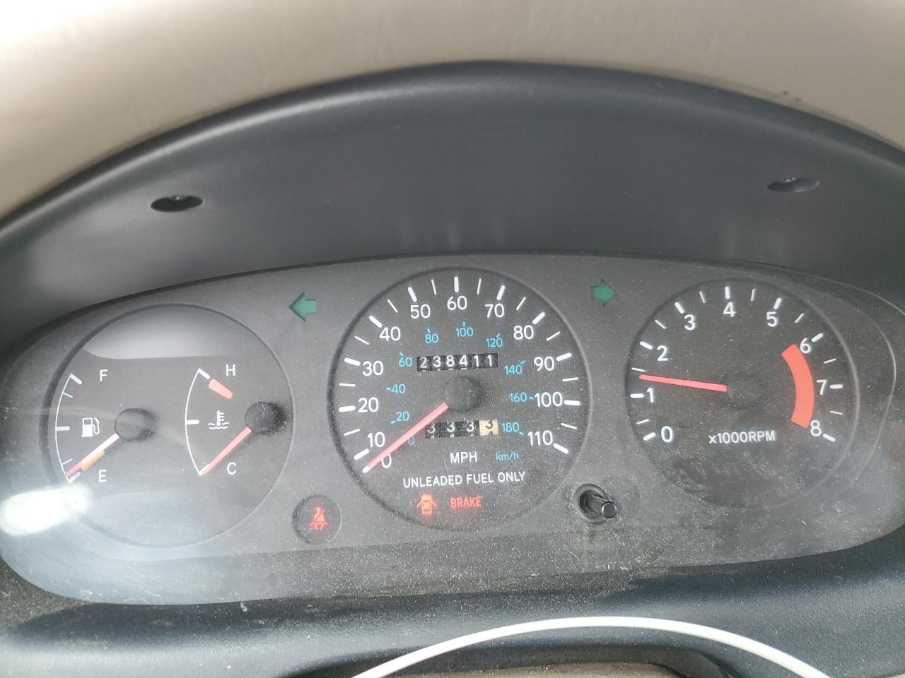 1Y1SK5265TZ047862 1996 Geo Prizm Base