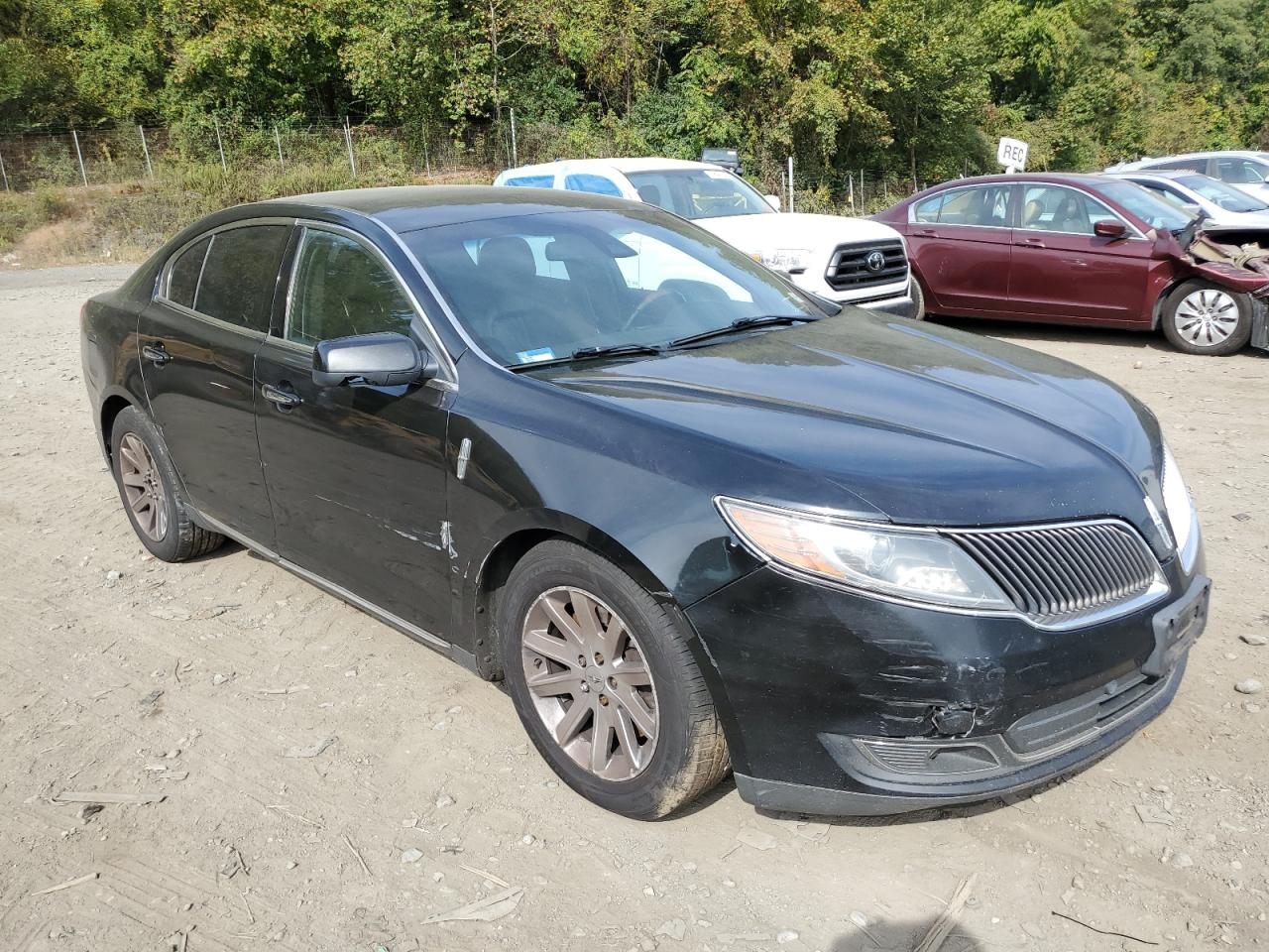 2014 Lincoln MKS - Image 4