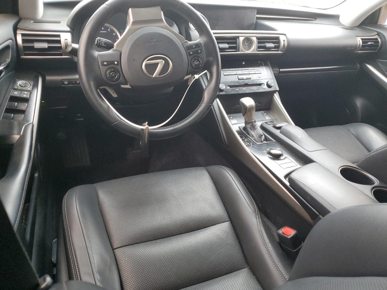 2014 Lexus IS - Image 8