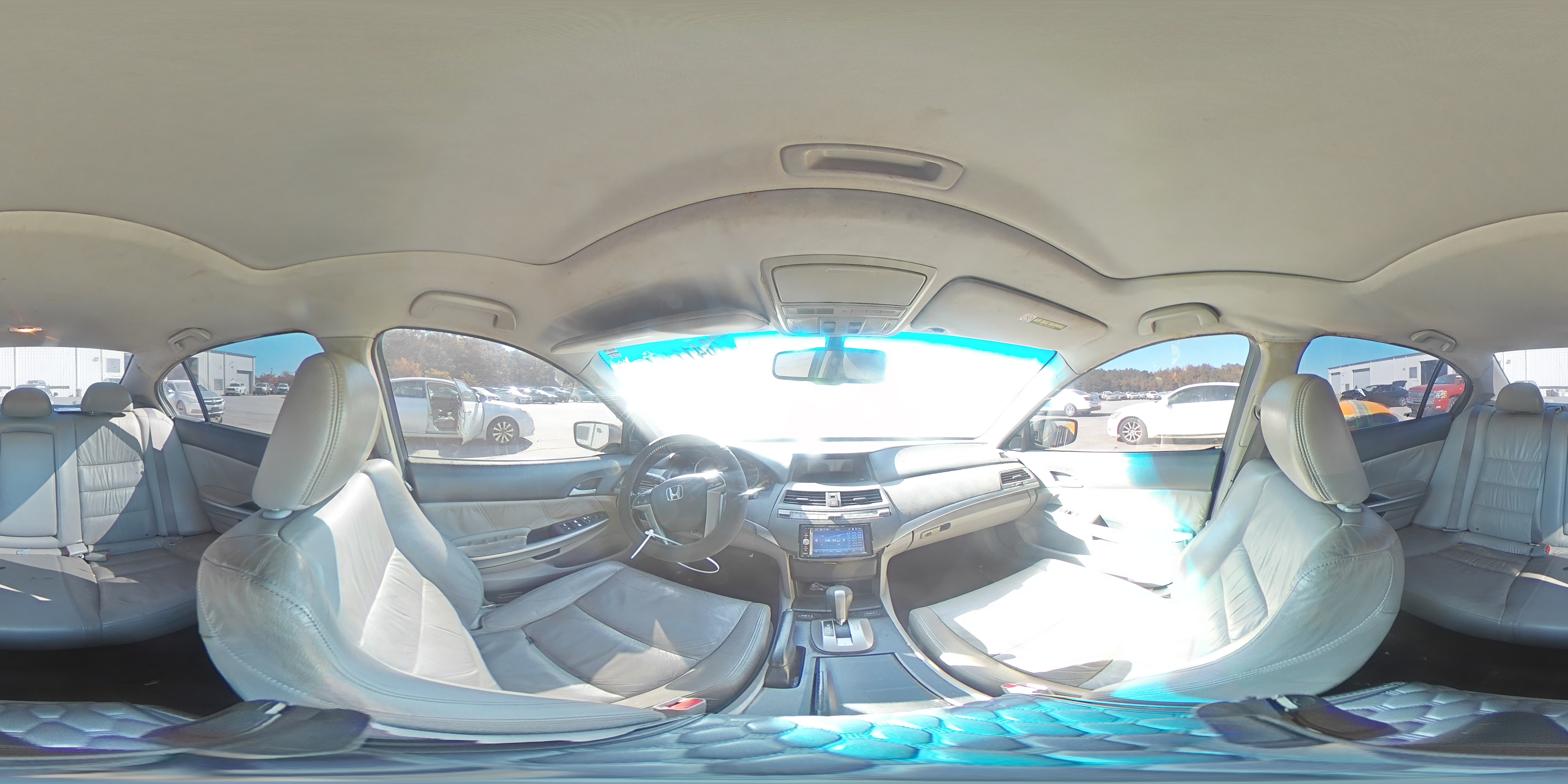 2010 Honda Accord - Image 13